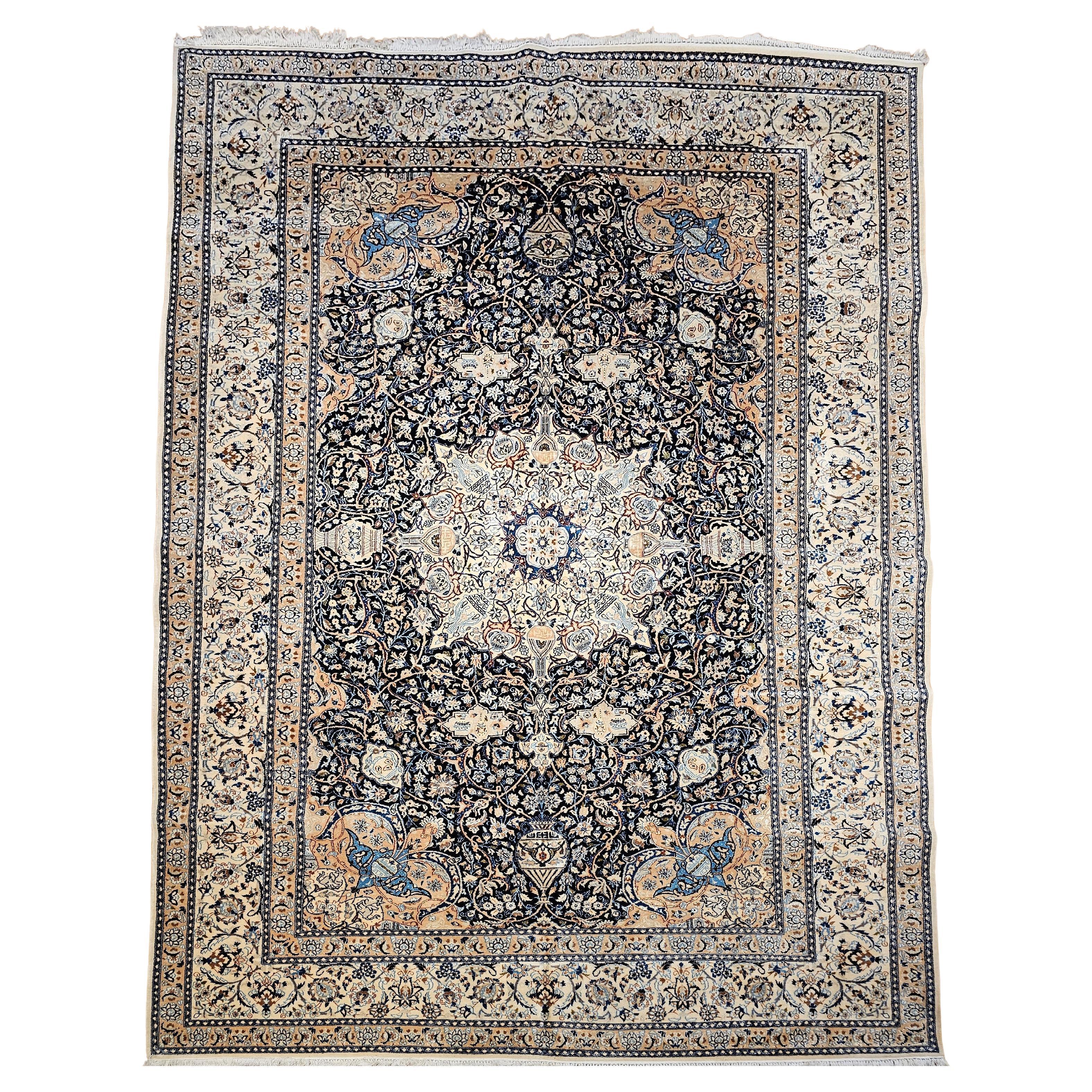Alfombra persa nain de tamaño de habitación vintage con reflejos de seda en azul marino y marfil