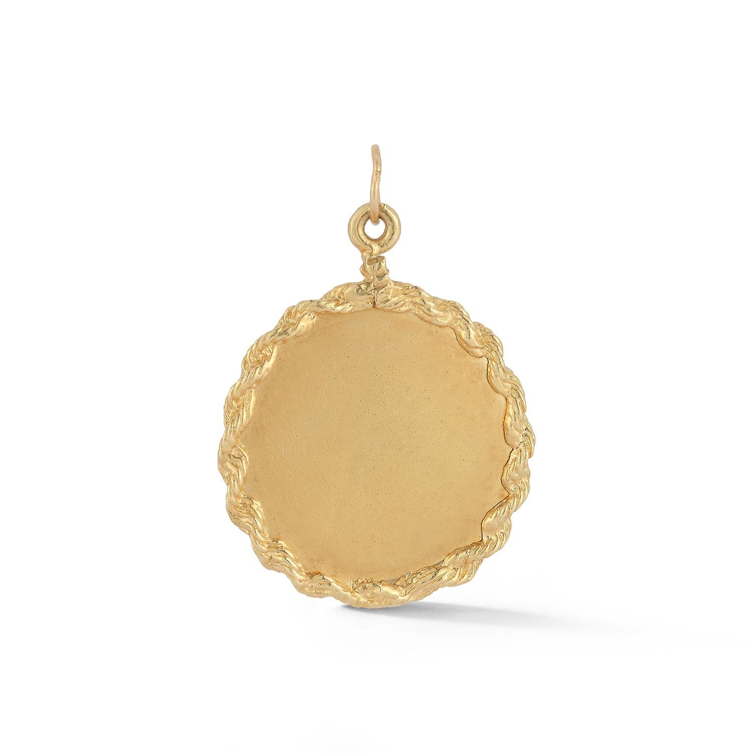 An epic retro-chic rope bordered medallion. Place a photo within it's center like a picture locket (the shiny middle border allows a photo to be held tight), wear plain on a long chain or allow us to hand engrave a monogram in the center.

We love