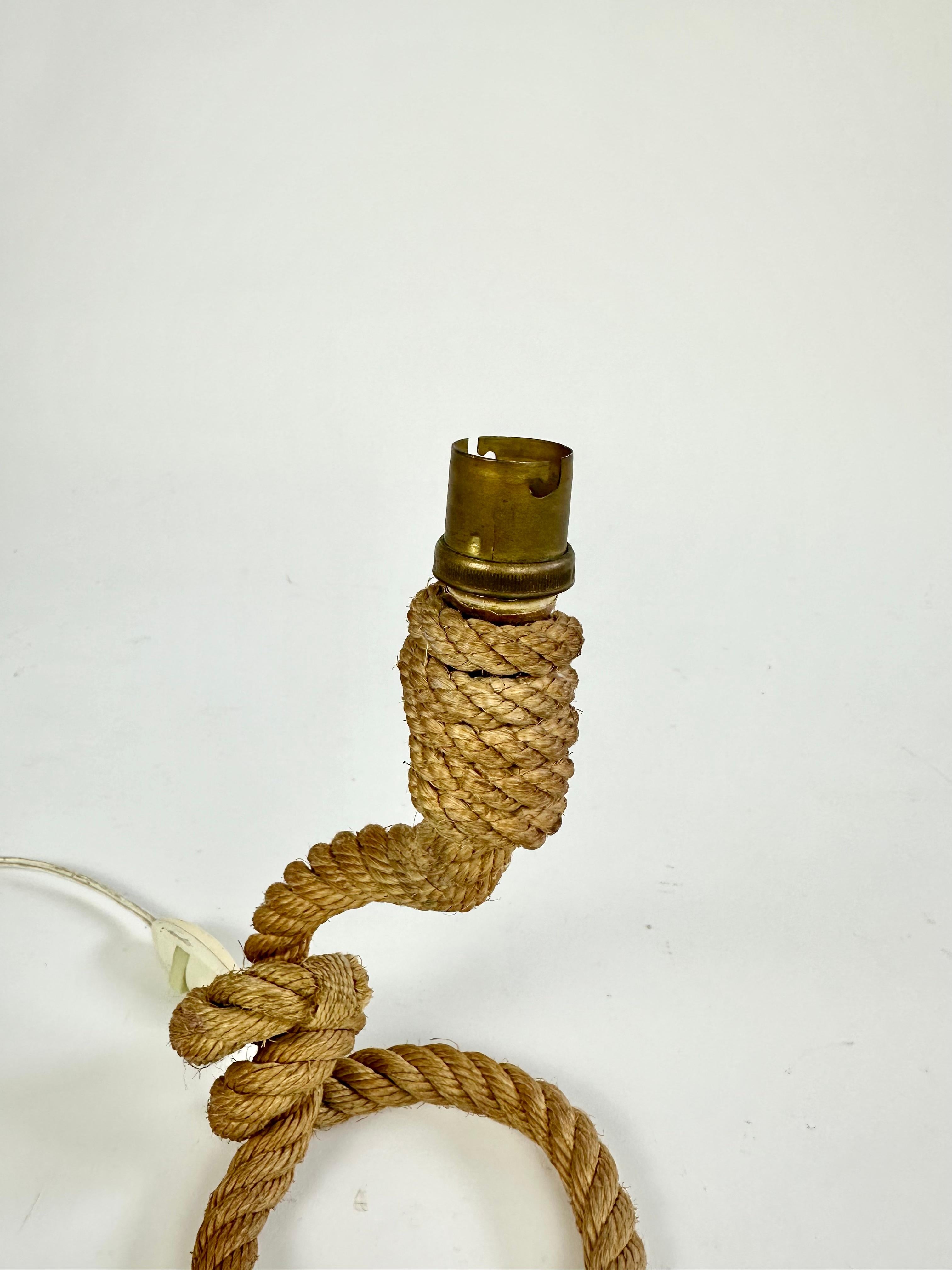 Vintage rope table lamp by Audoux Minet, France c.1950 For Sale 4