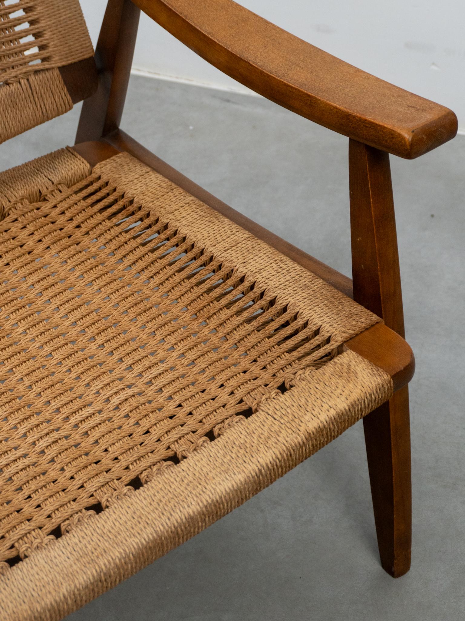 Silla de salón vintage tejida con cuerda al estilo de Hans Wegner en venta 6
