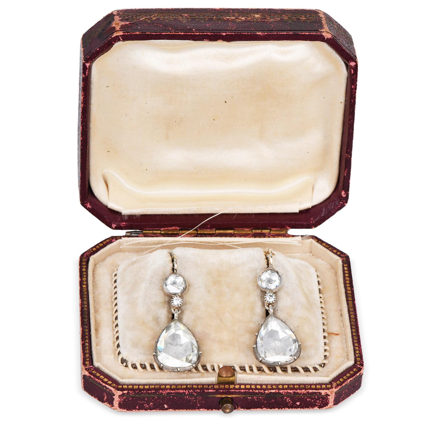 Pendientes colgantes vintage de oro con diamantes talla rosa de 7,80 quilates Retro en venta