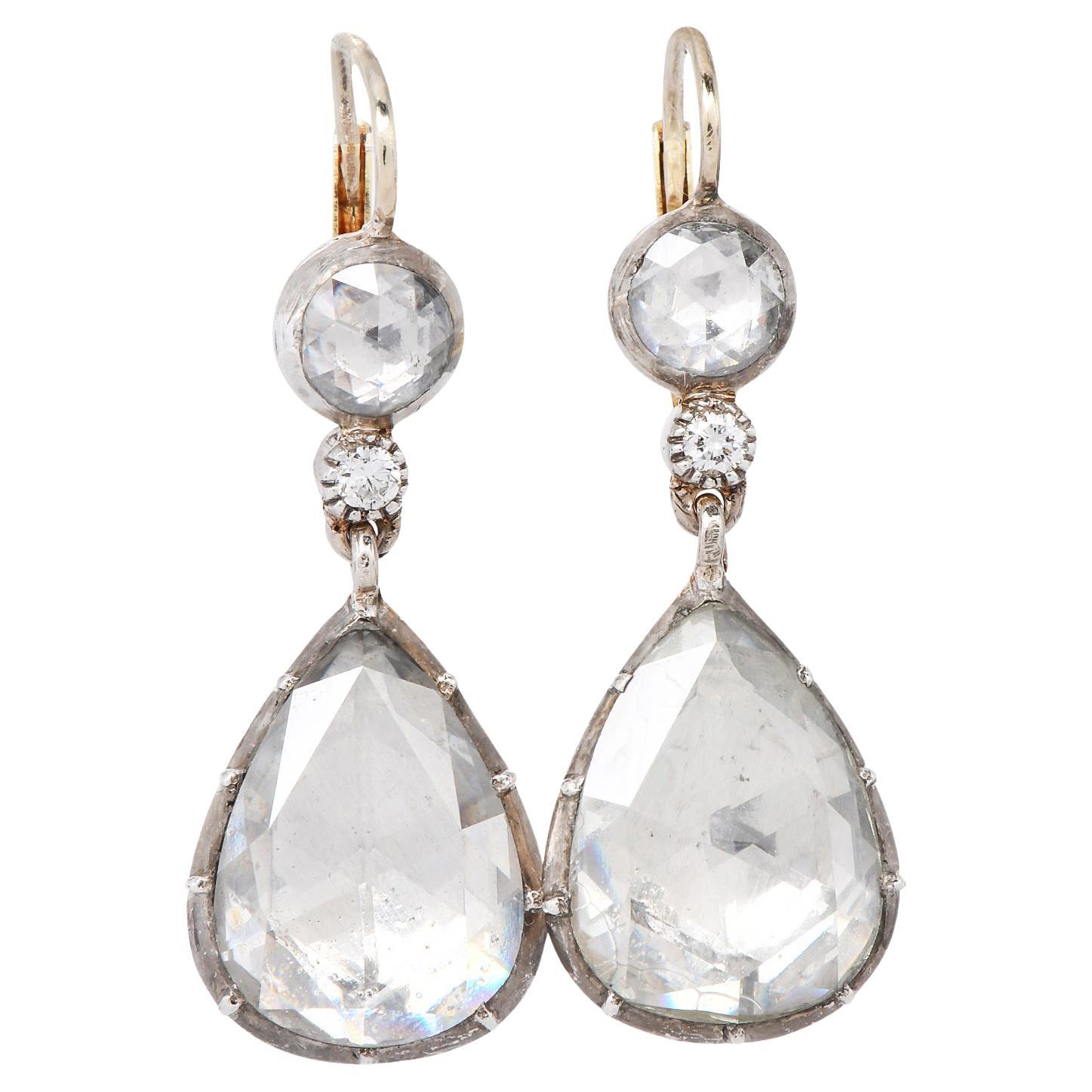 Pendientes colgantes vintage de oro con diamantes talla rosa de 7,80 quilates en venta