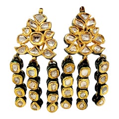 Orecchini pendenti con diamanti taglio rosa vintage in oro 18 carati e smalto