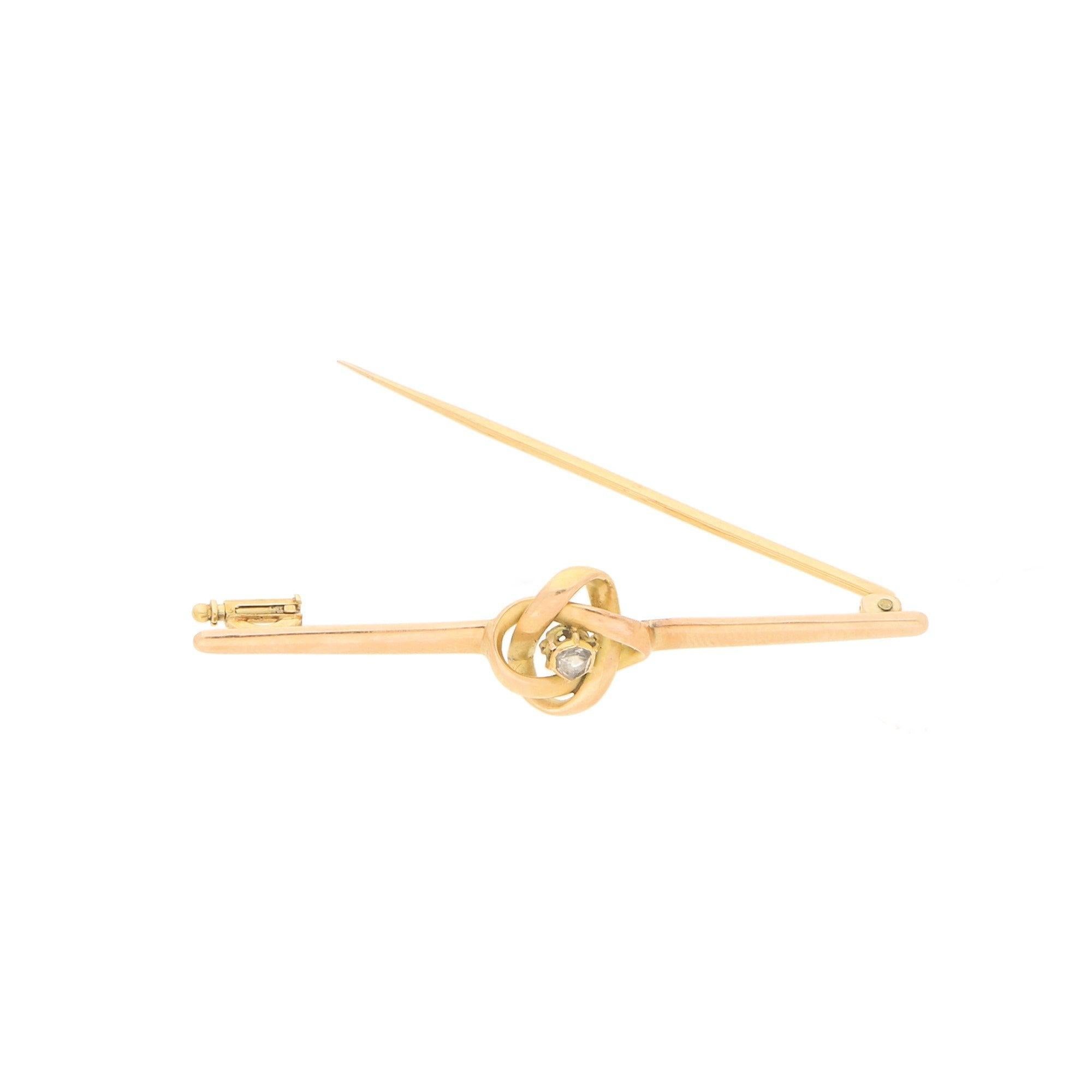 Vintage Rose-Cut Diamond Knot Bar Brooch in Rose Gold In Good Condition In London, GB