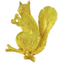 Vintage Rose Cut Diamonds Squirrel on a Branch Brooch, 18 Karat Yellow Gold
