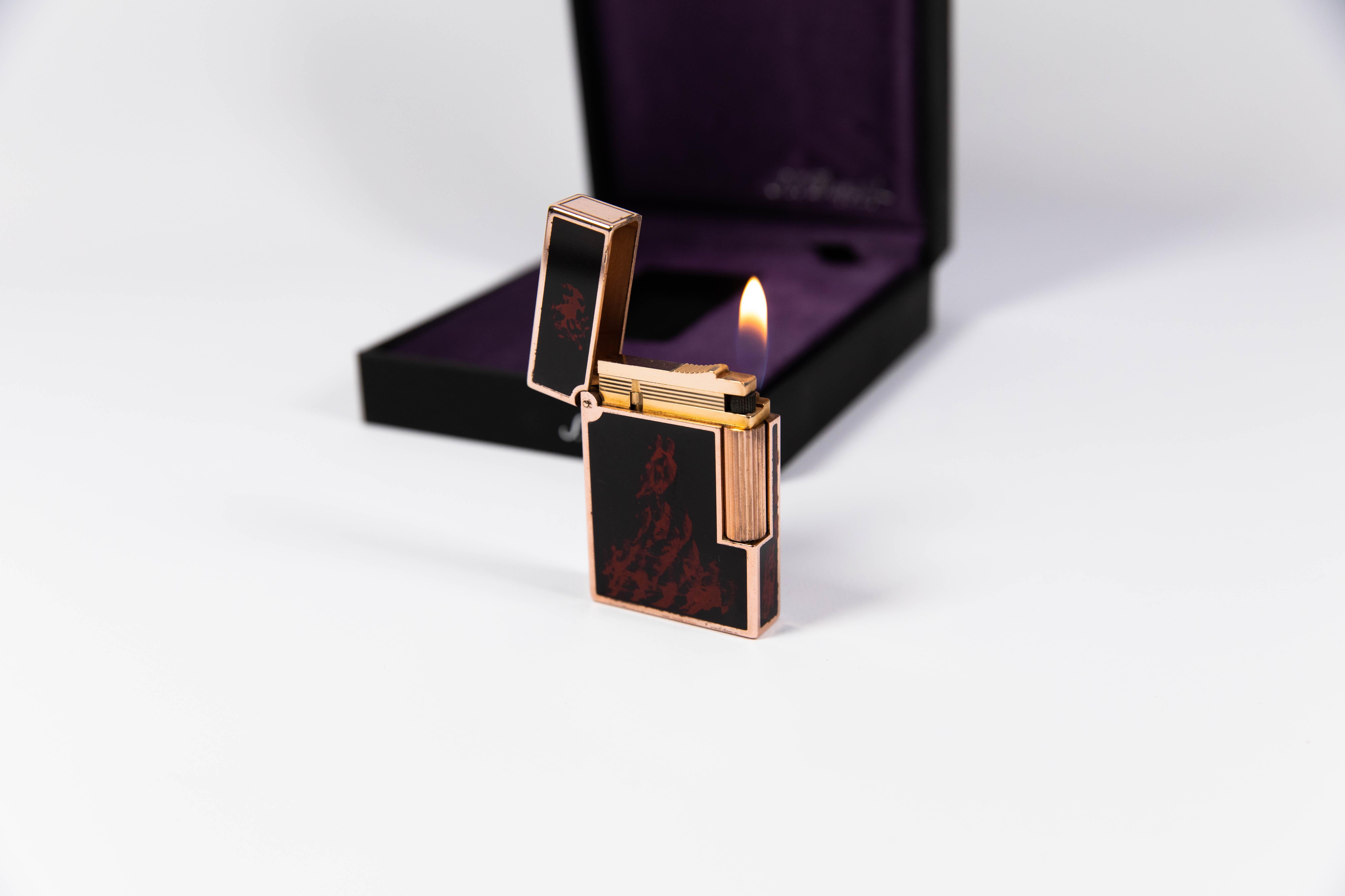 Women's or Men's Vintage Rose Gold Ligne 2 ST Dupont Lighter Fire Black Lacquer 1990s Full Set