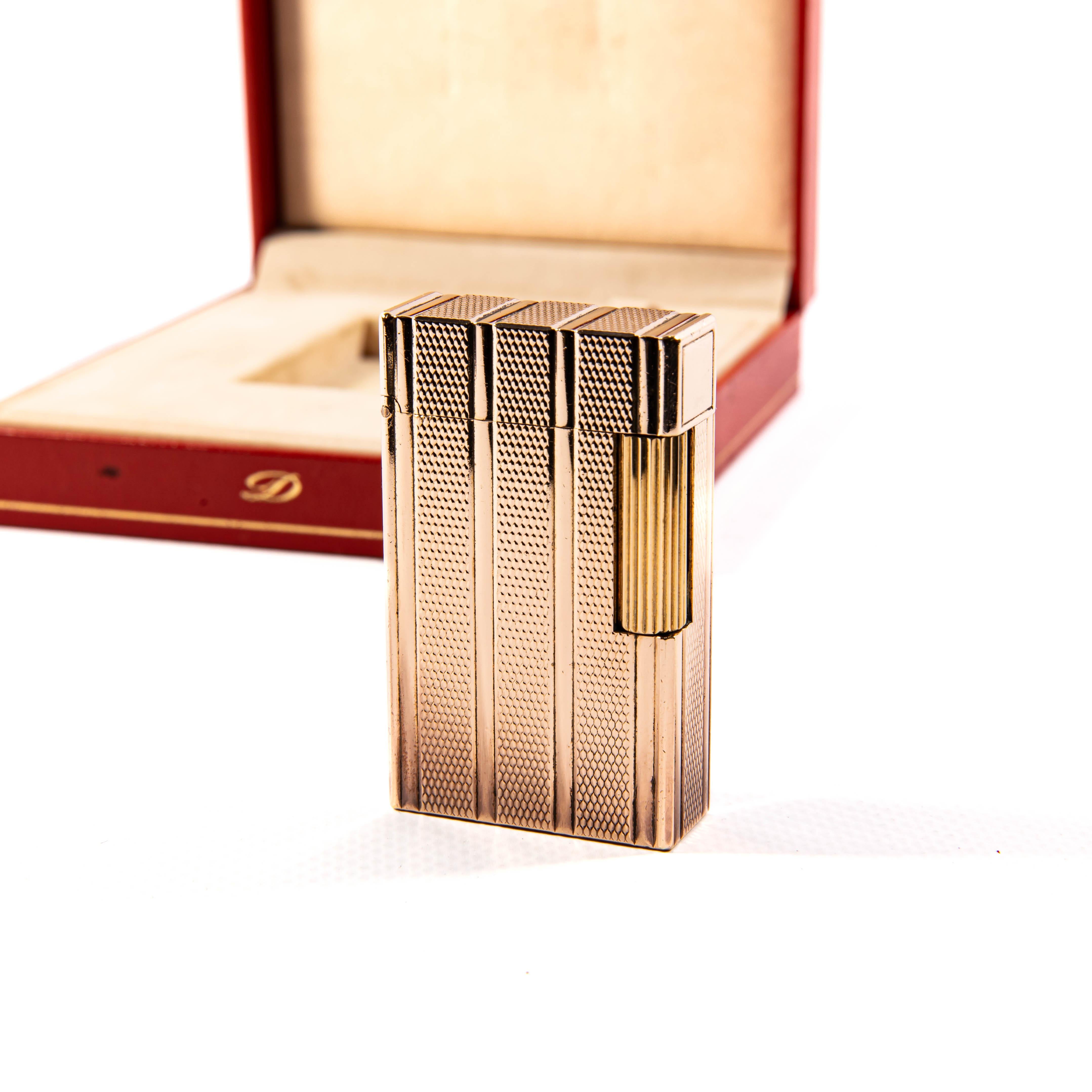 Vintage Rose Gold Plated S.T. DUPONT Ligne 1 BR Regular Lighter 1991 In Good Condition For Sale In DELFT, NL