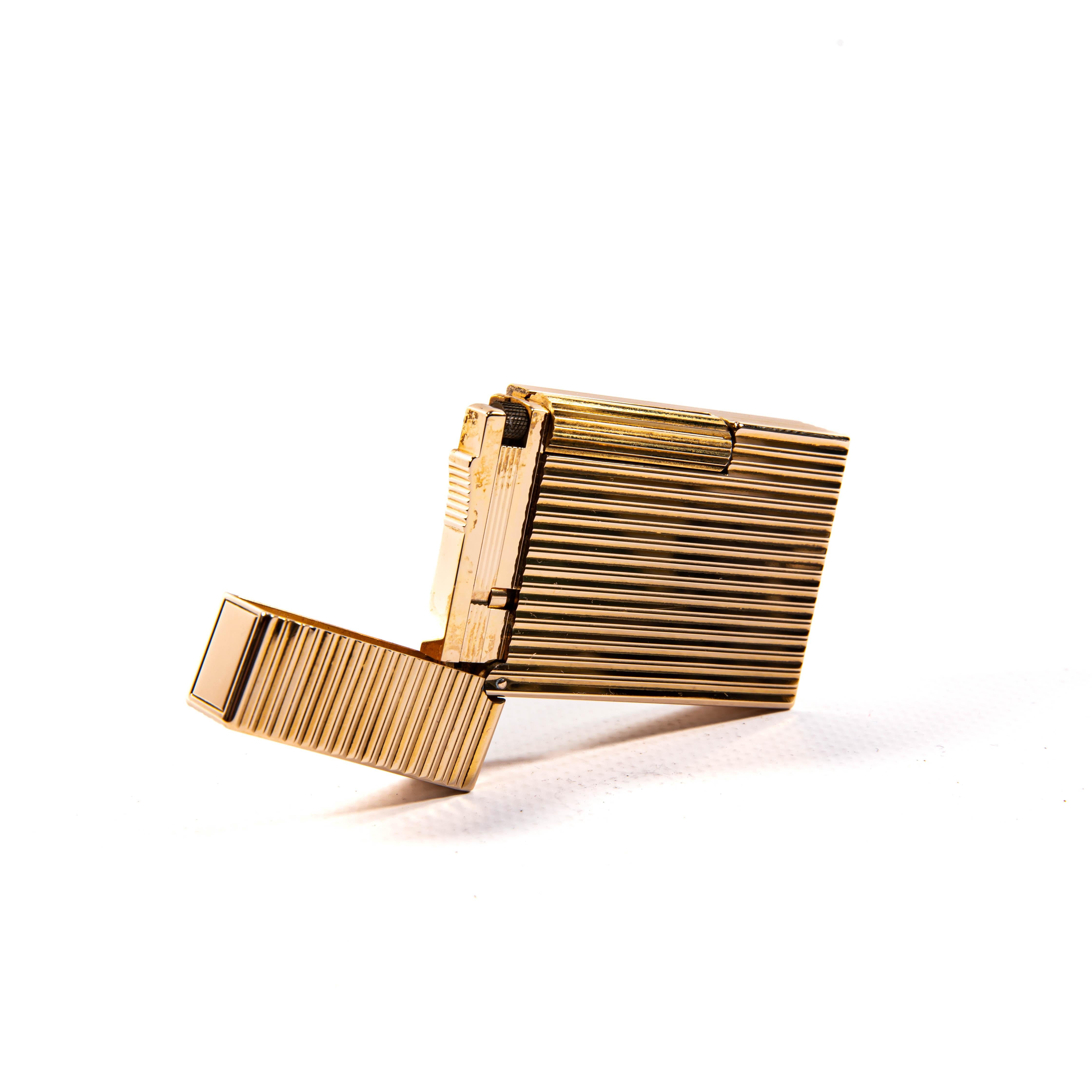 Vintage Rose Gold Plated S.T. DUPONT Ligne 2 Regular Lighter 1990s For Sale 4