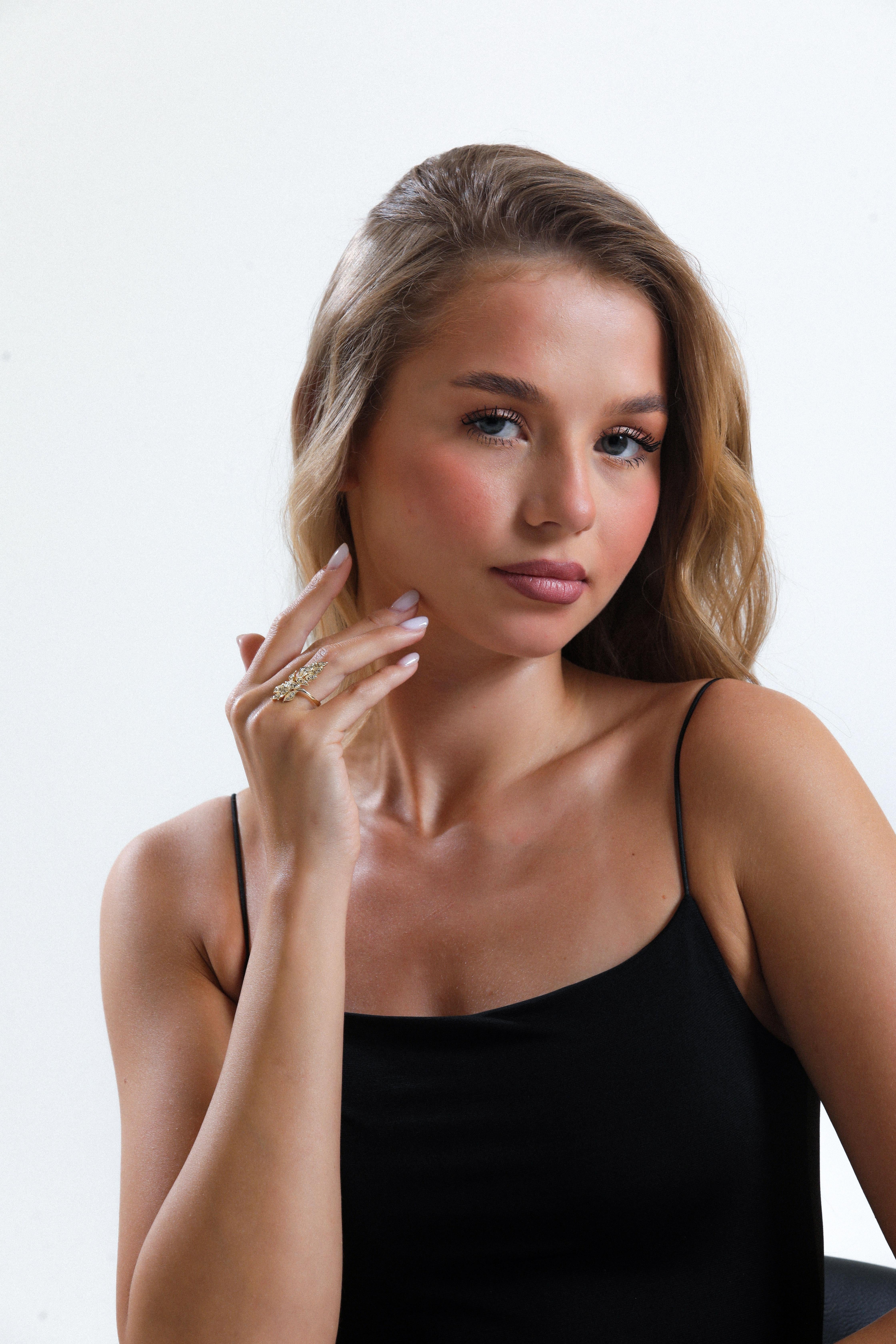Round Cut Vintage Rose Gold Ring, Champagne Color Diamond, Floral Design, Solid 14kt Gold For Sale