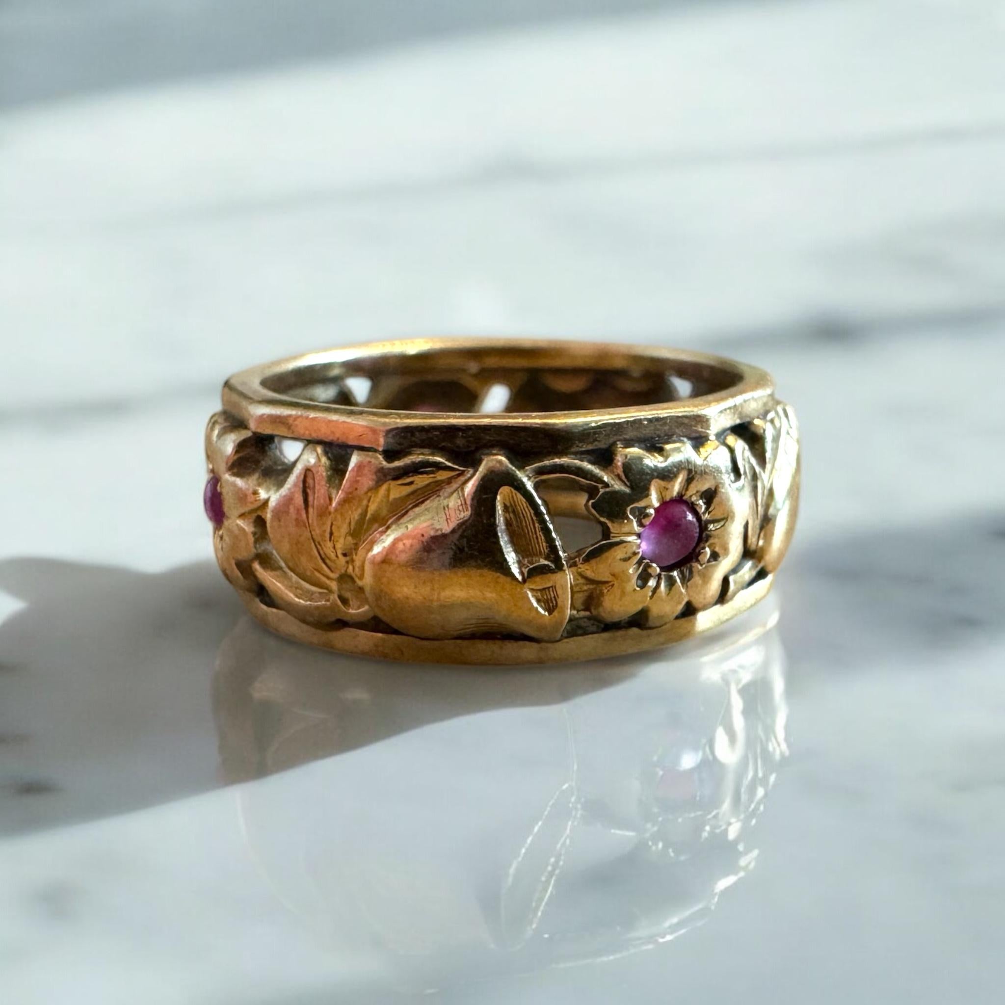 Vintage Rose Gold Ruby Eternity Band Bells & Flowers Size 5 For Sale 4