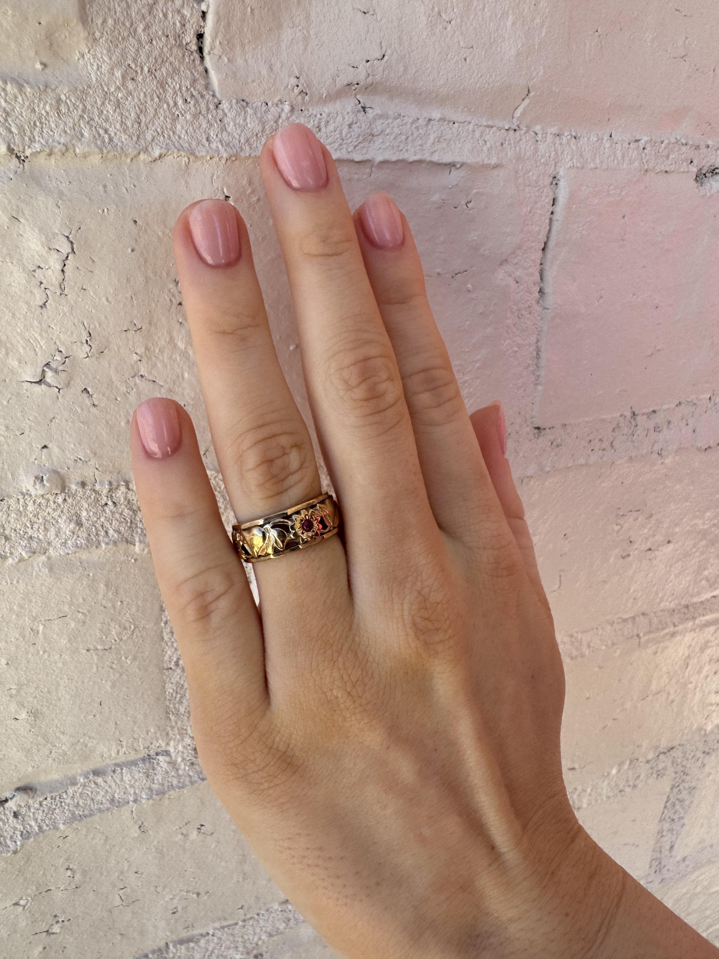 Victorian Vintage Rose Gold Ruby Eternity Band Bells & Flowers Size 5 For Sale