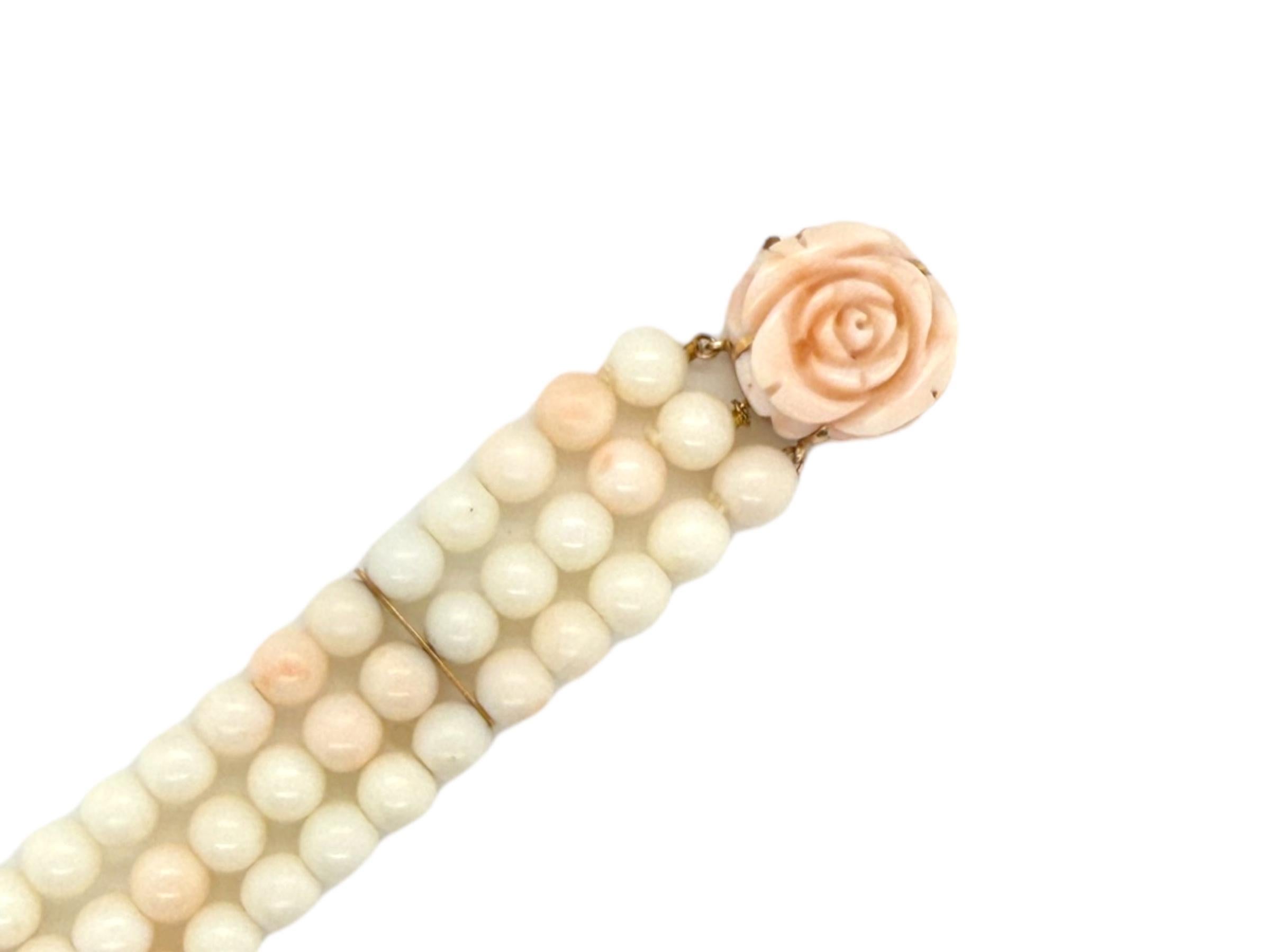 Donna Bracciale d'epoca in oro rosa a tre fili di corallo pelle d'angelo in vendita