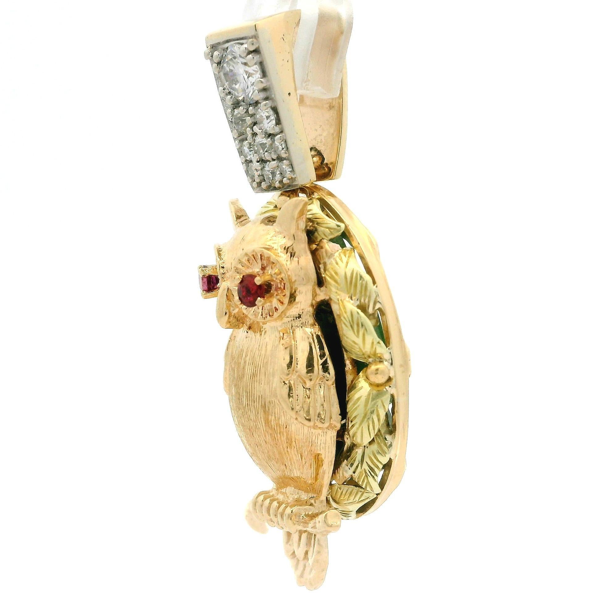 Vintage Rose Green Gold Diamond Ruby & Carved Jade Owl Foliage Frame Pendant In Good Condition For Sale In Montclair, NJ