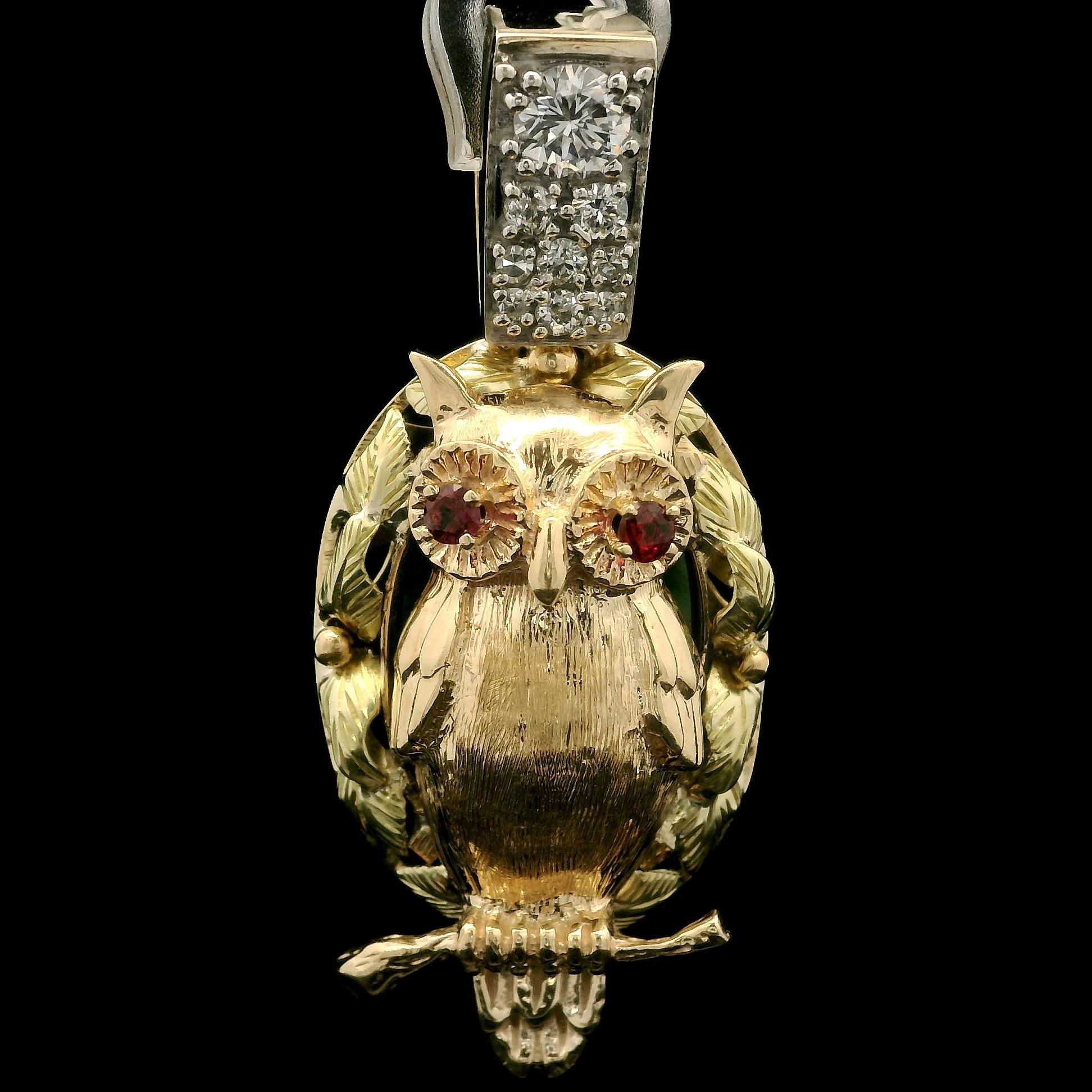 Vintage Rose Green Gold Diamond Ruby & Carved Jade Owl Foliage Frame Pendant For Sale 3