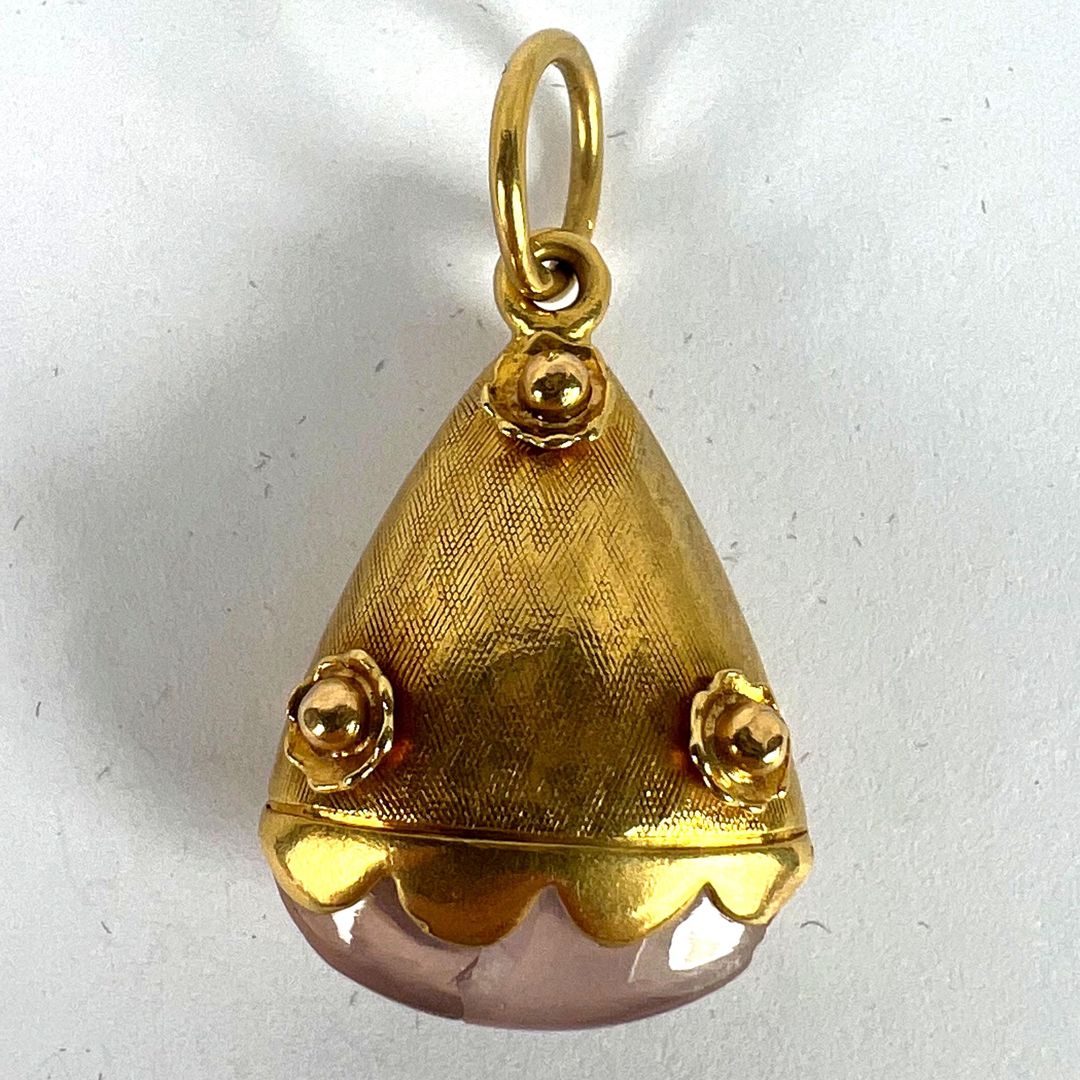 Vintage Rose Quartz Flowers 18 Karat Yellow Gold Charm Pendant For Sale 9