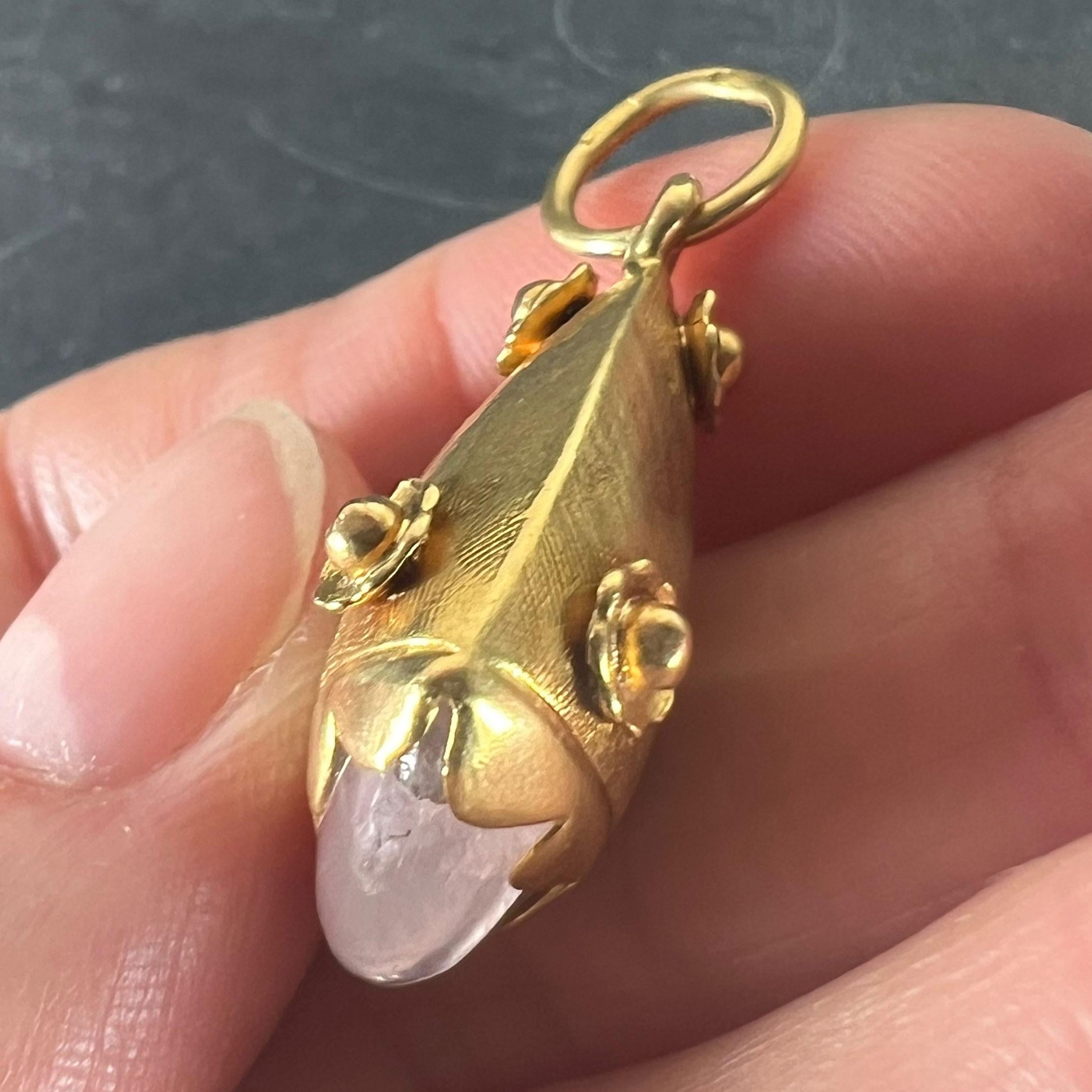 Vintage Rose Quartz Flowers 18 Karat Yellow Gold Charm Pendant For Sale 2