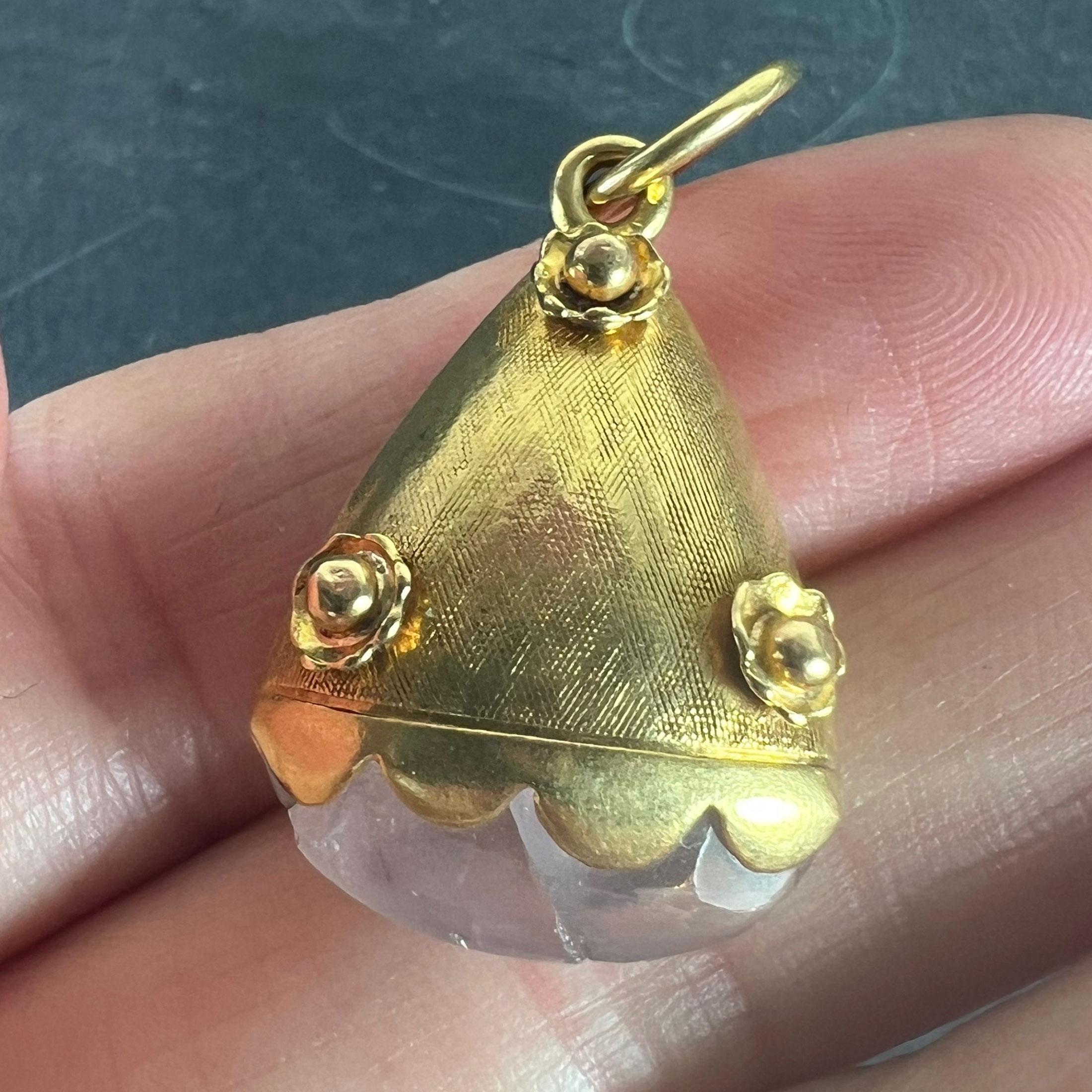 Vintage Rose Quartz Flowers 18 Karat Yellow Gold Charm Pendant For Sale 3