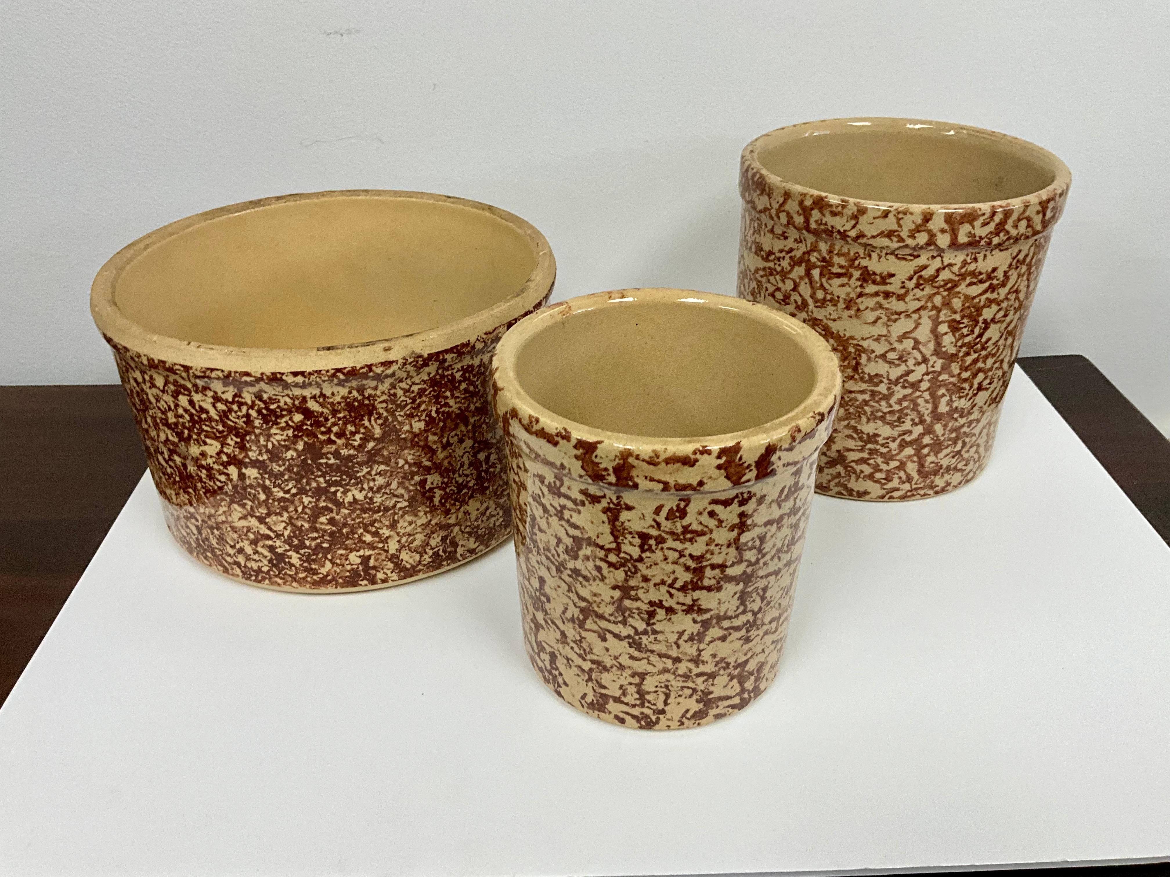 Hand-Crafted Vintage Roseville Spongeware Crock Pots Set of Three For Sale