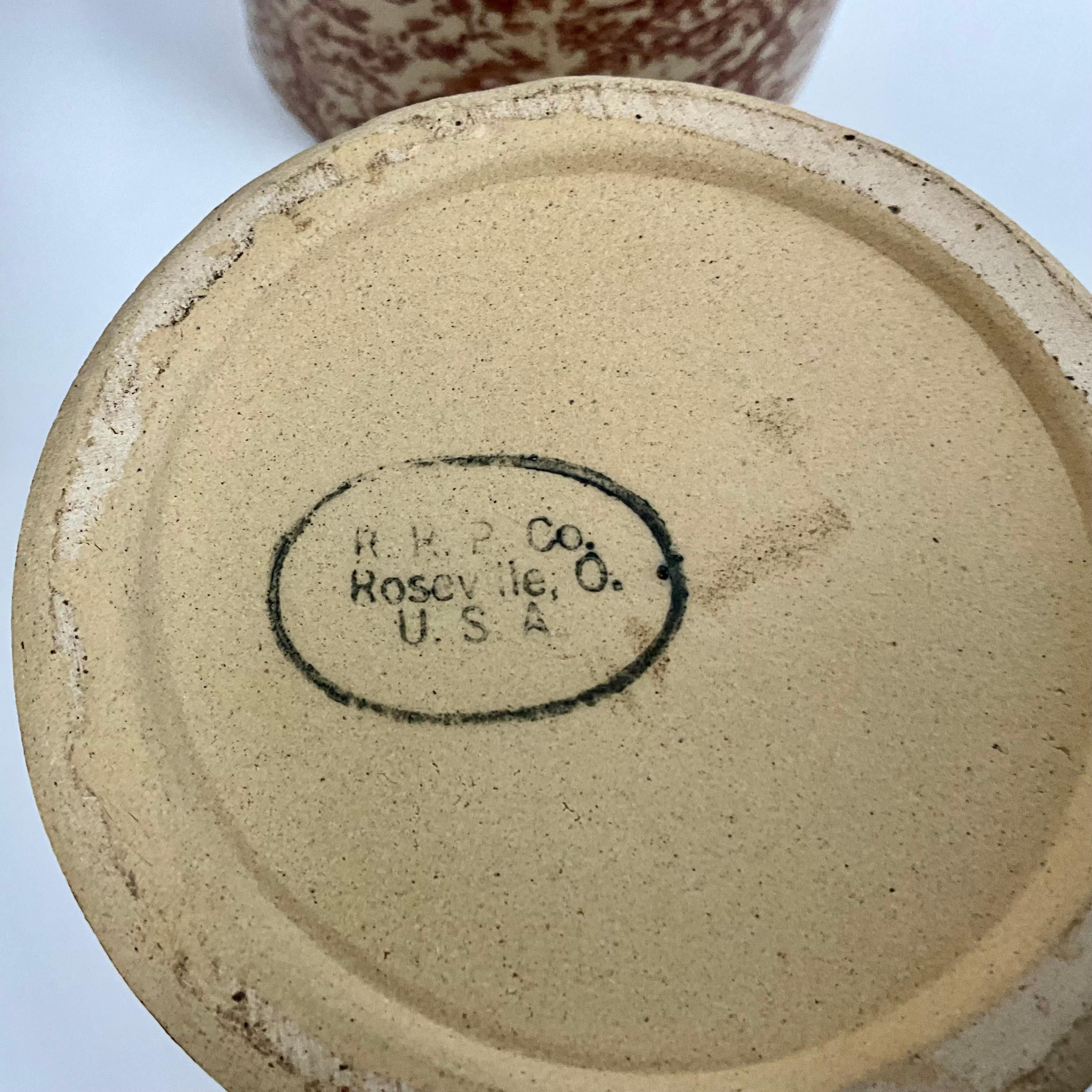 Vintage Roseville Spongeware Crock Pots Set of Three In Good Condition For Sale In West Palm Beach, US