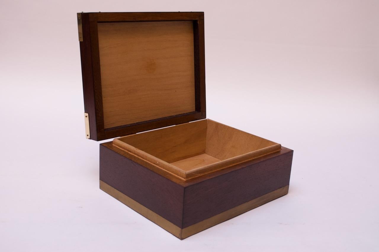 Vintage Rosewood and Spanish Cedar Cigar Box / Humidor with Brass Accents In Good Condition In Brooklyn, NY