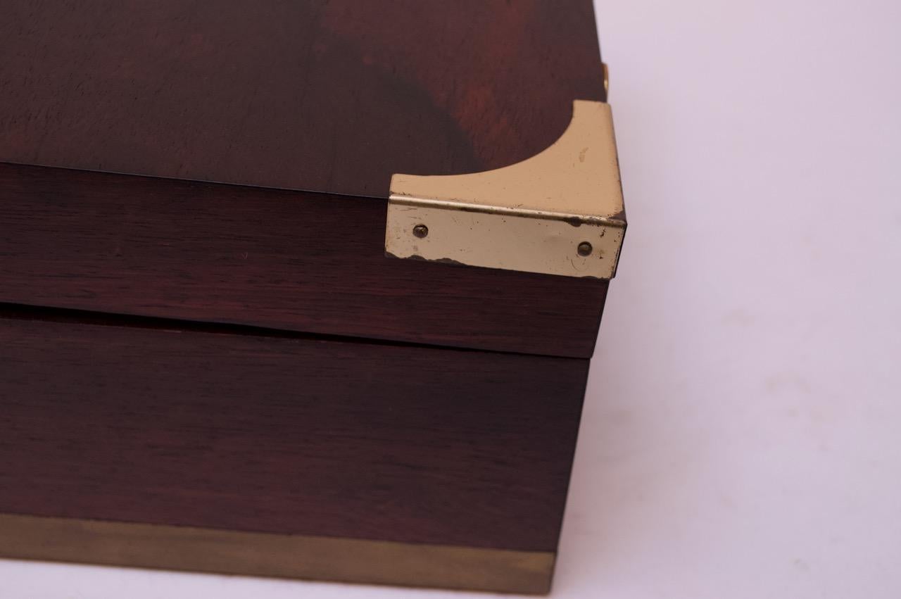 Mid-20th Century Vintage Rosewood and Spanish Cedar Cigar Box / Humidor with Brass Accents
