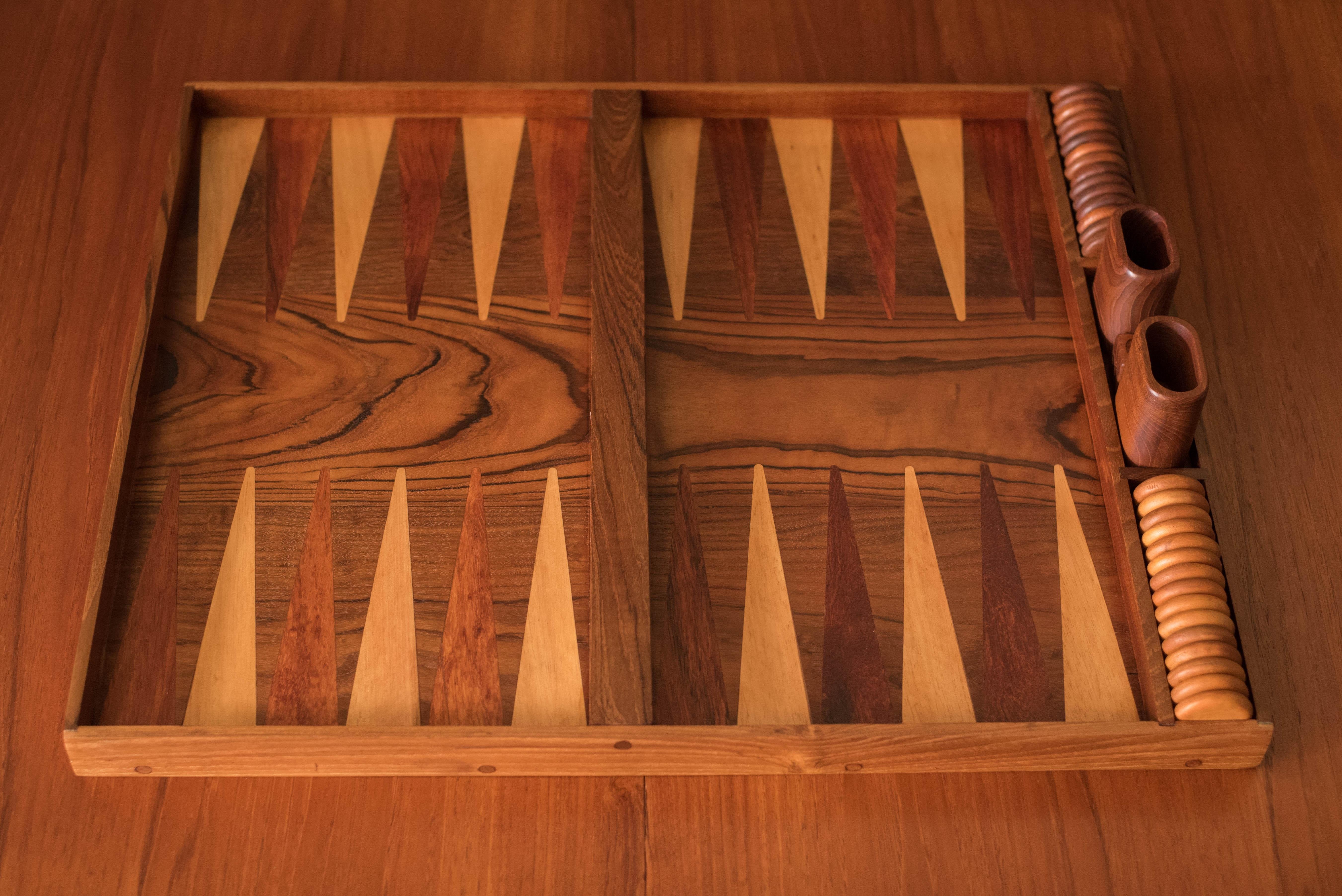 Vintage Rosewood and Walnut Backgammon Board Game Set 7