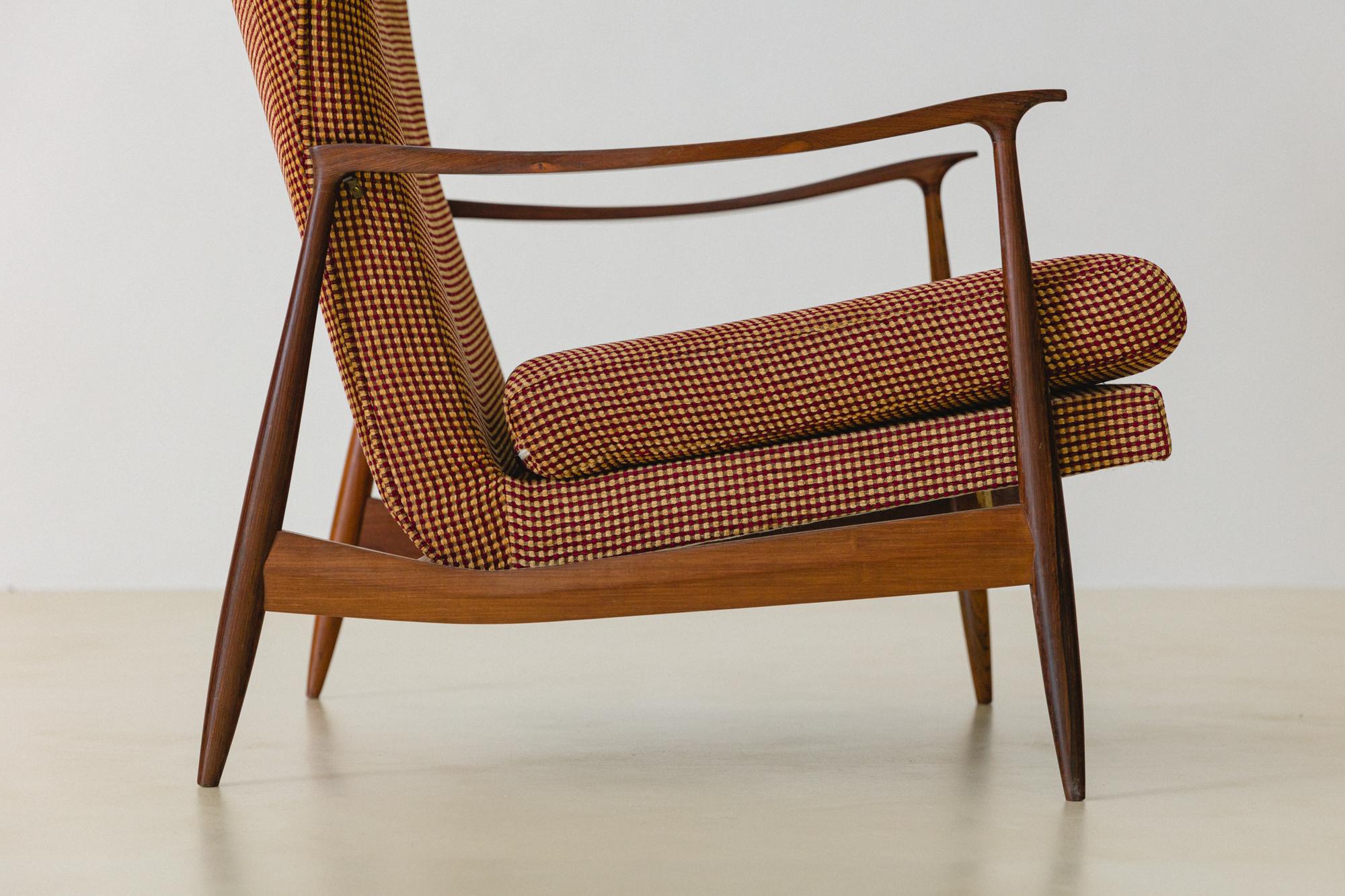 Vintage Rosewood Armchair by Móveis Cimo, 1950s, Brazilian Midcentury In Good Condition In New York, NY