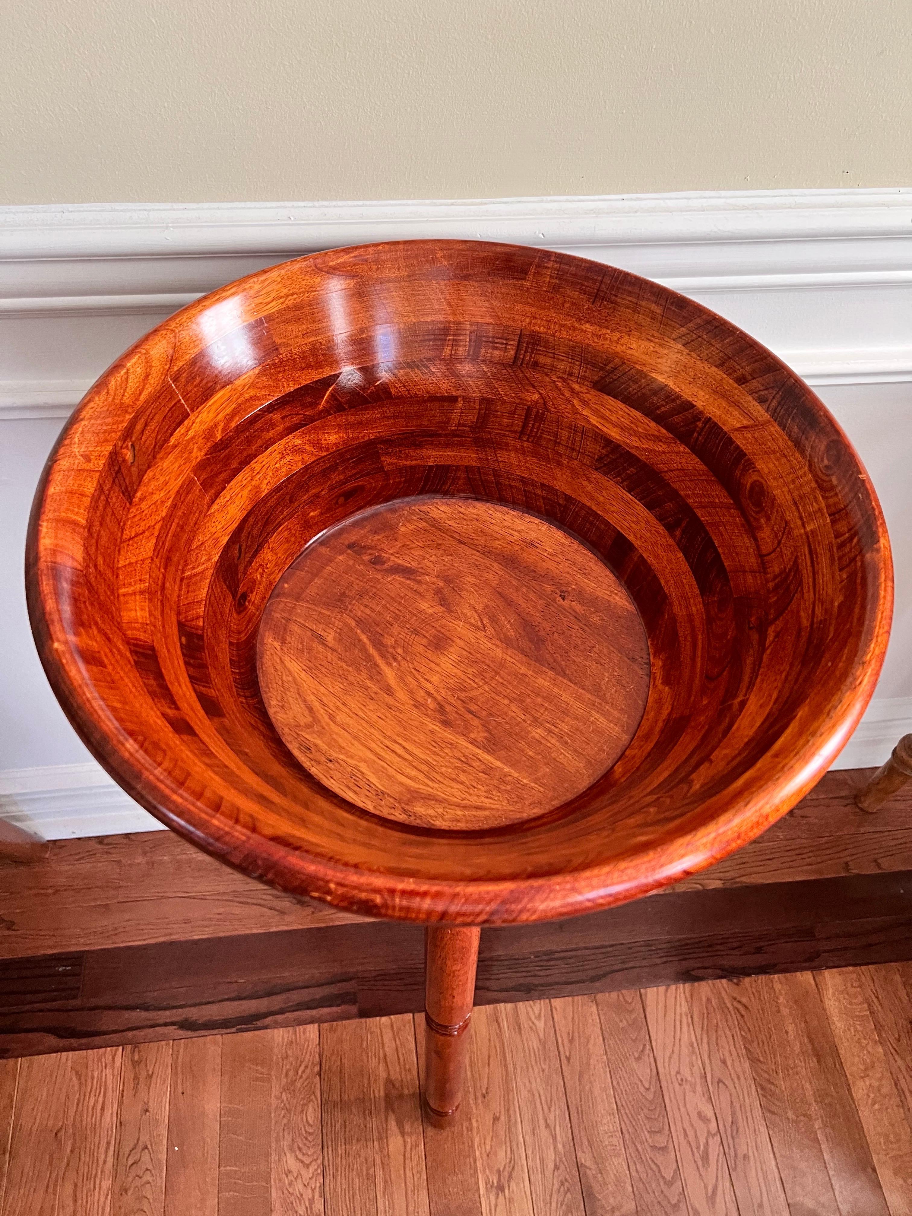 Fabulous vintage rosewood bowl on a stand.  Beautiful color and finish. Bowl detaches from stand.