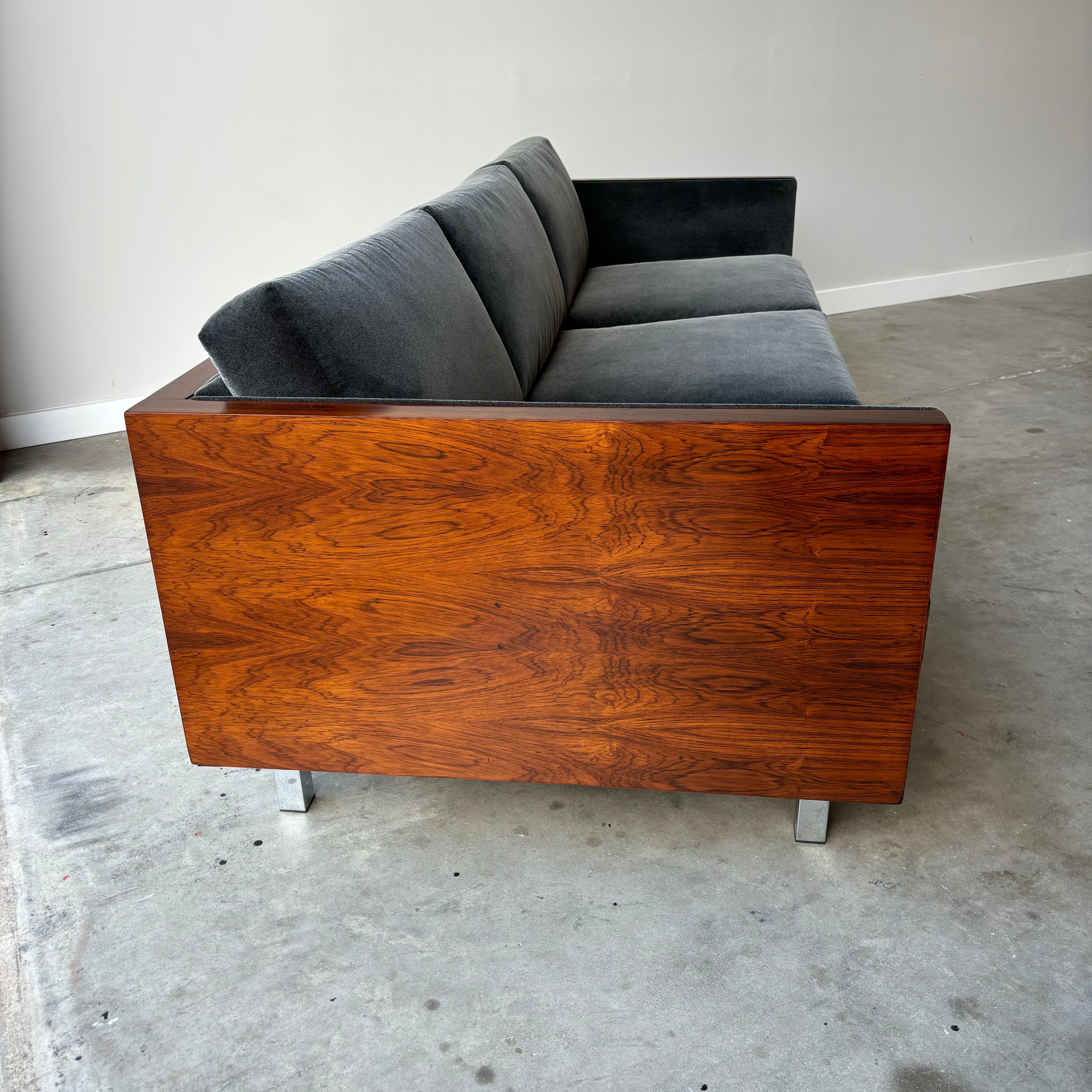 Mid-Century moderno Divano a valigetta in palissandro in stile Milo Baughman, anni '70, del XX secolo in vendita