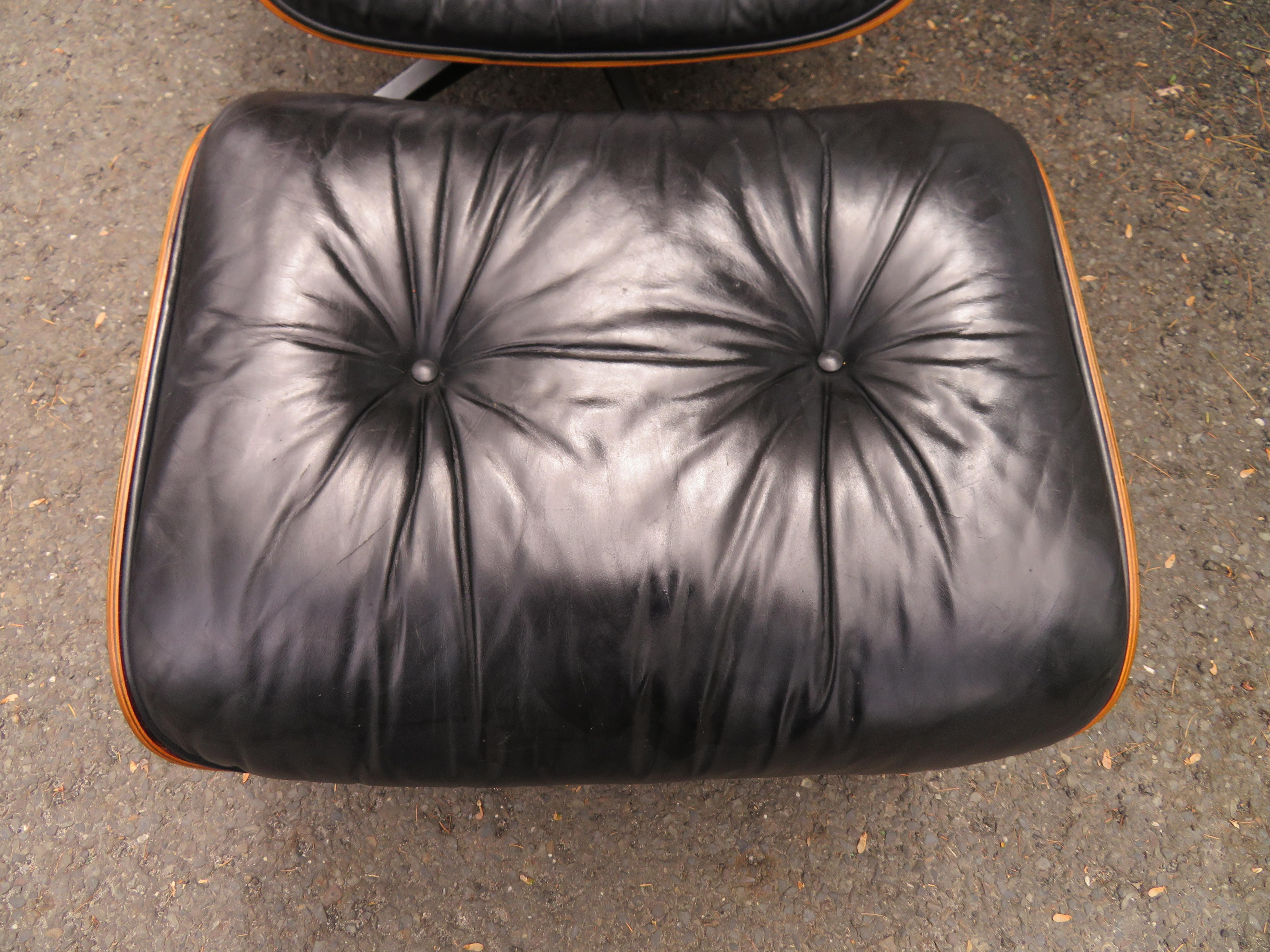 Vintage Rosewood Charles Eames 670 Lounge Chair & 671 Ottoman for Herman Miller For Sale 6