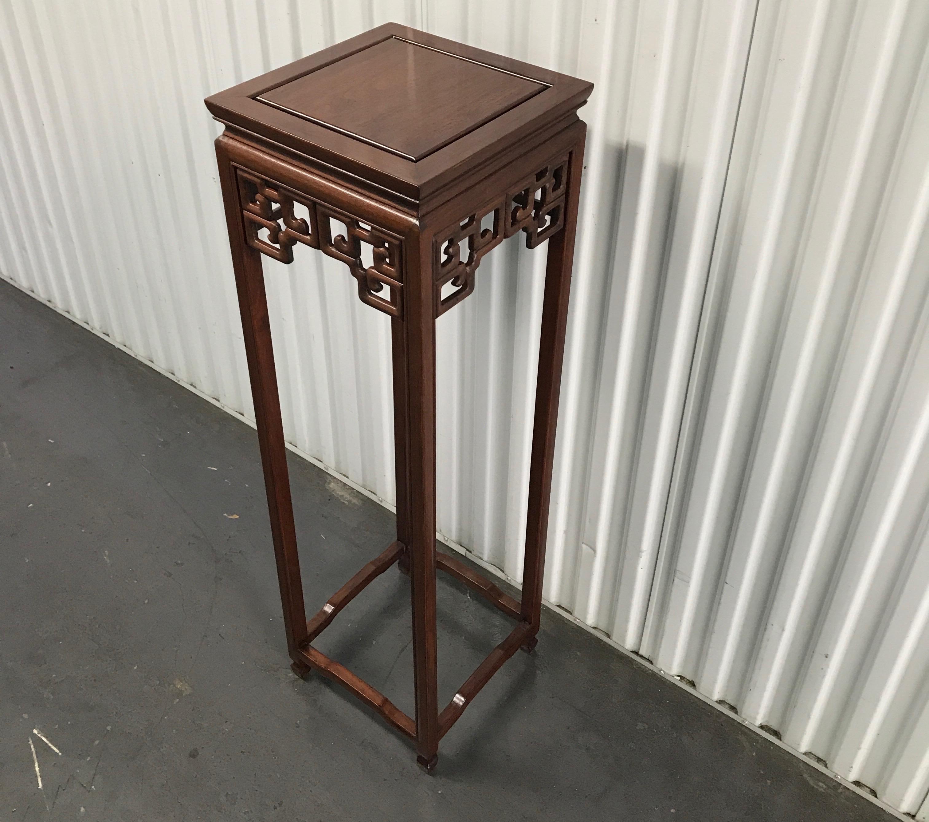 Vintage Rosewood Chinese Pedestal In Good Condition In West Palm Beach, FL