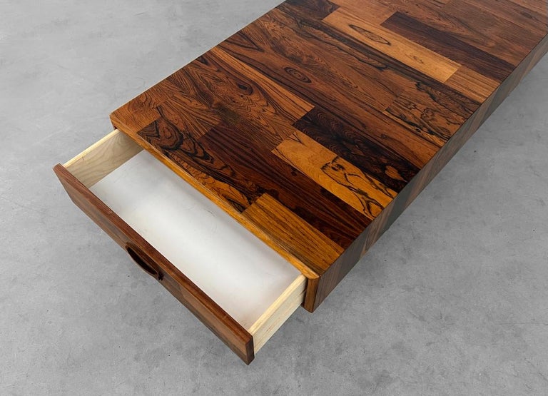 Vintage Rosewood Coffee Table For Sale at 1stDibs