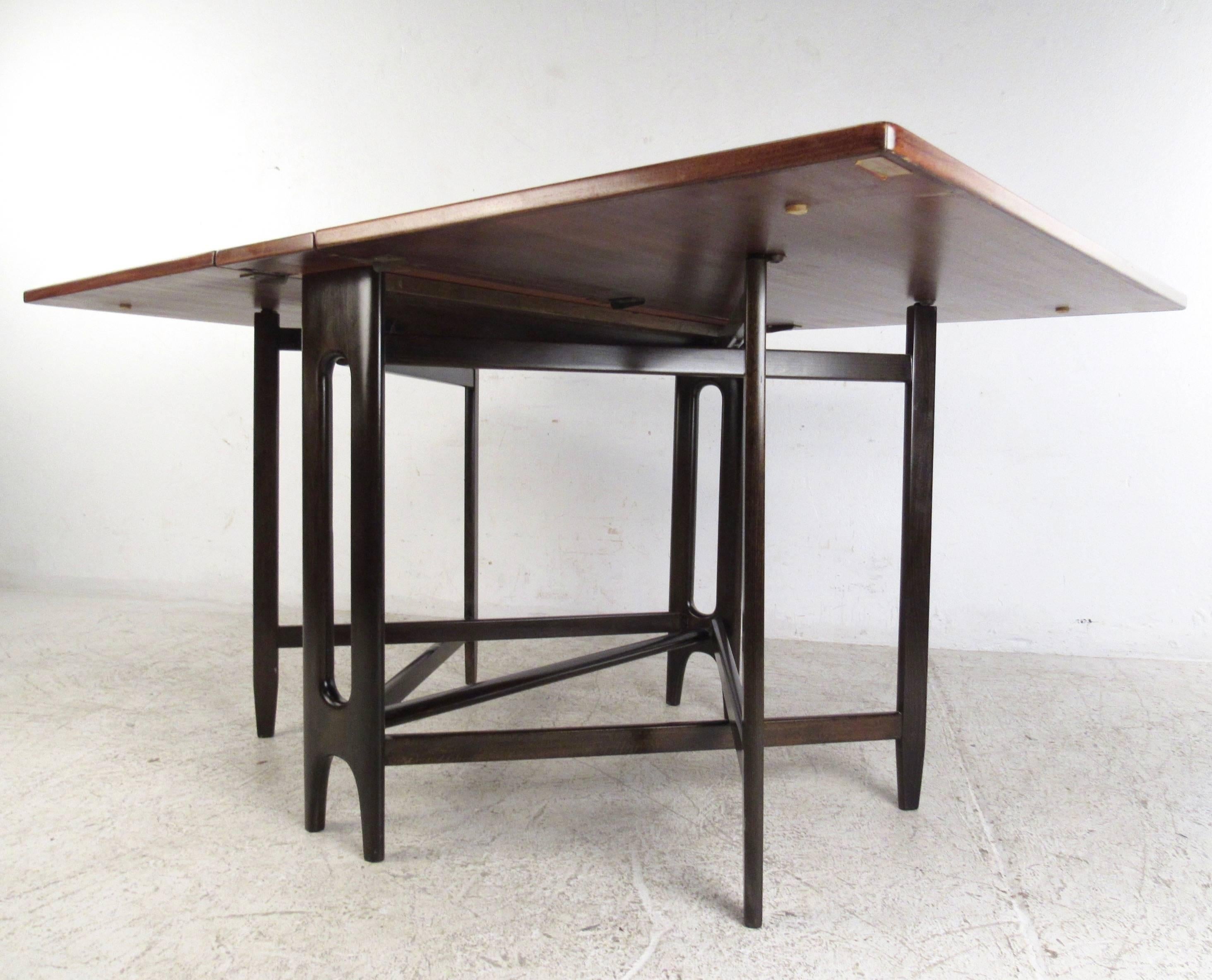 Mid-20th Century Vintage Rosewood Dropleaf Dining Table by Kleppe Mobelfabrik