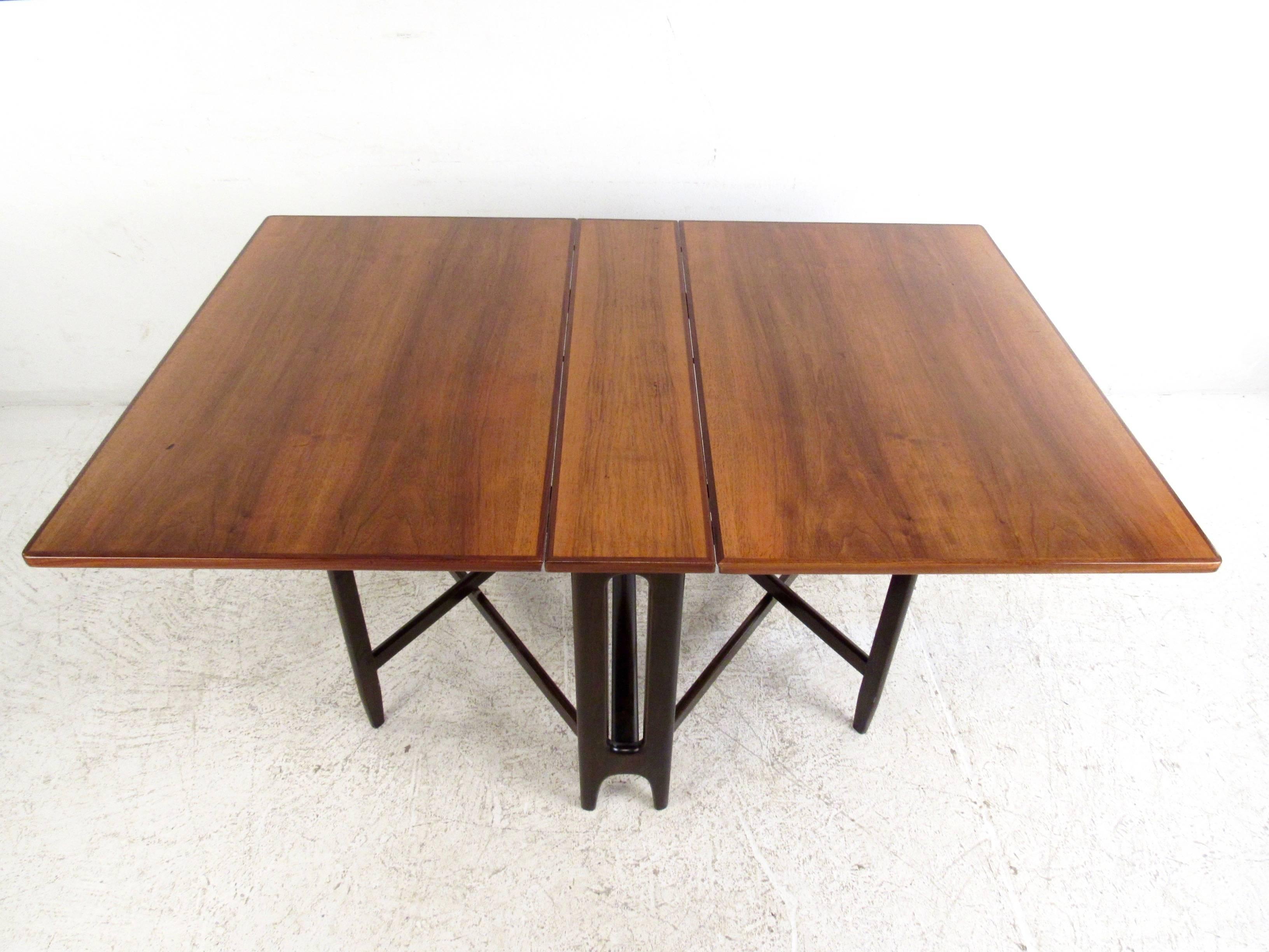 Vintage Rosewood Dropleaf Dining Table by Kleppe Mobelfabrik 1