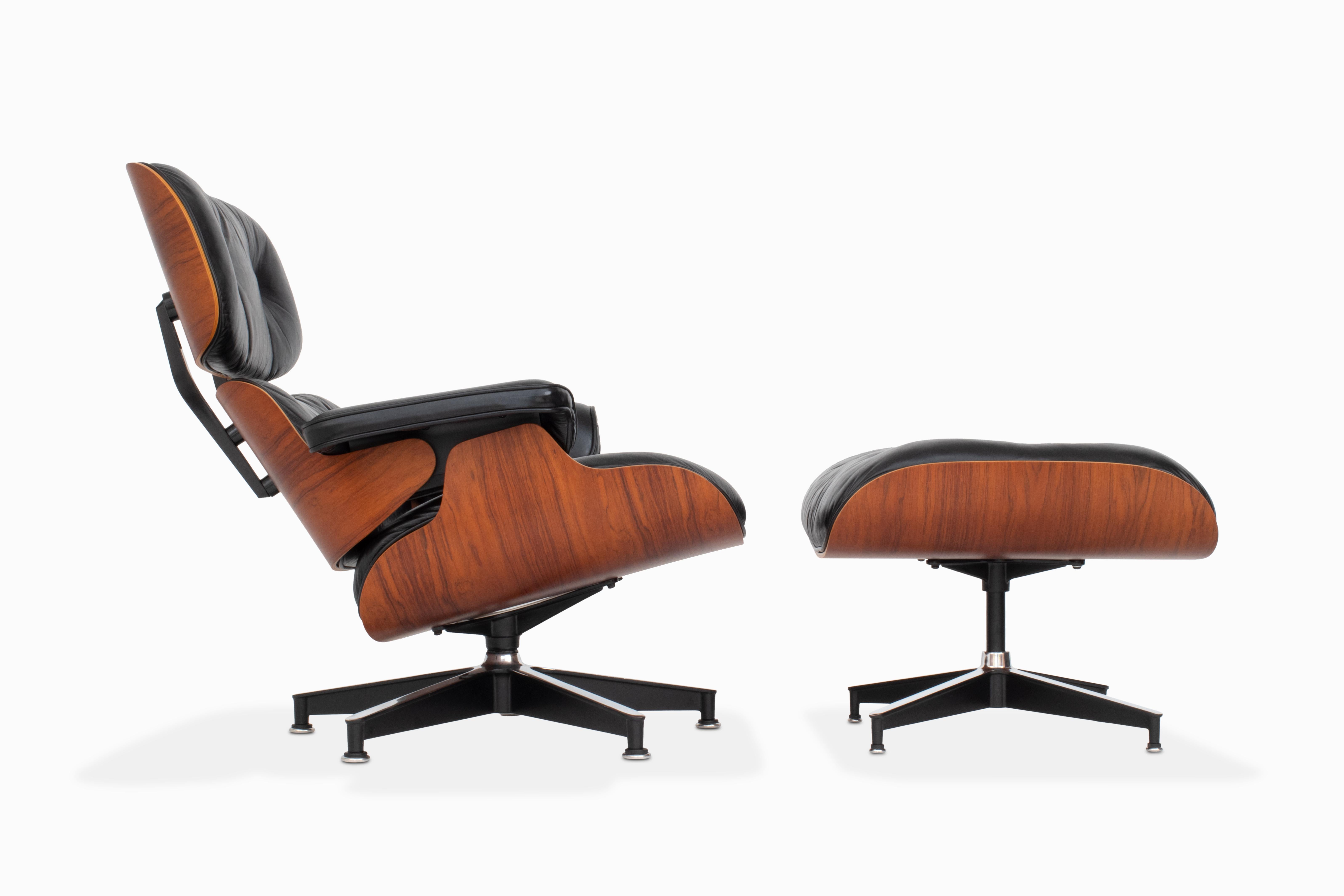 Mid-Century Modern Vintage Rosewood Eames Lounge Chair and Ottoman by Herman Miller