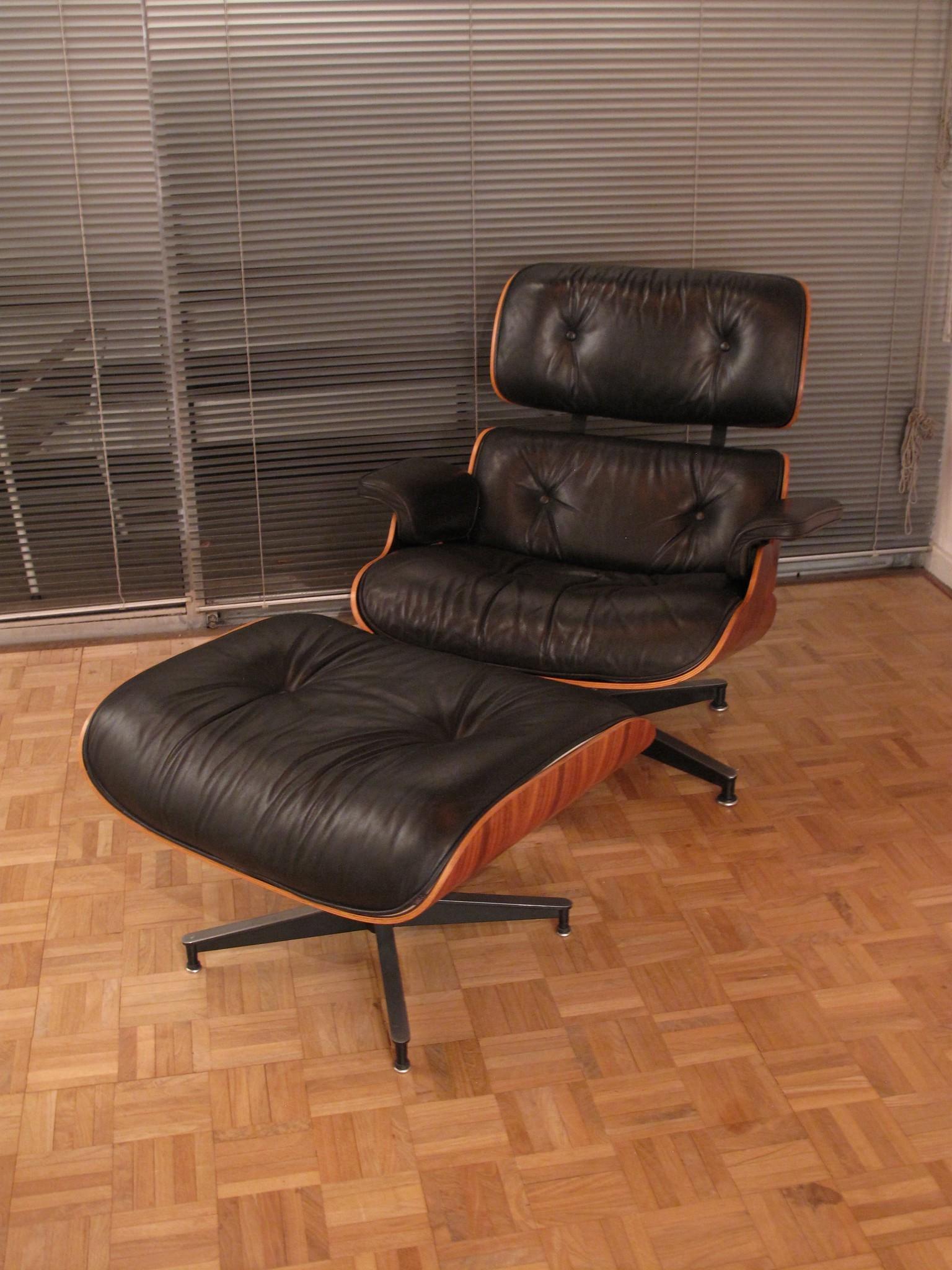 Vintage Rosewood Eames Lounge Chair and Ottoman 5