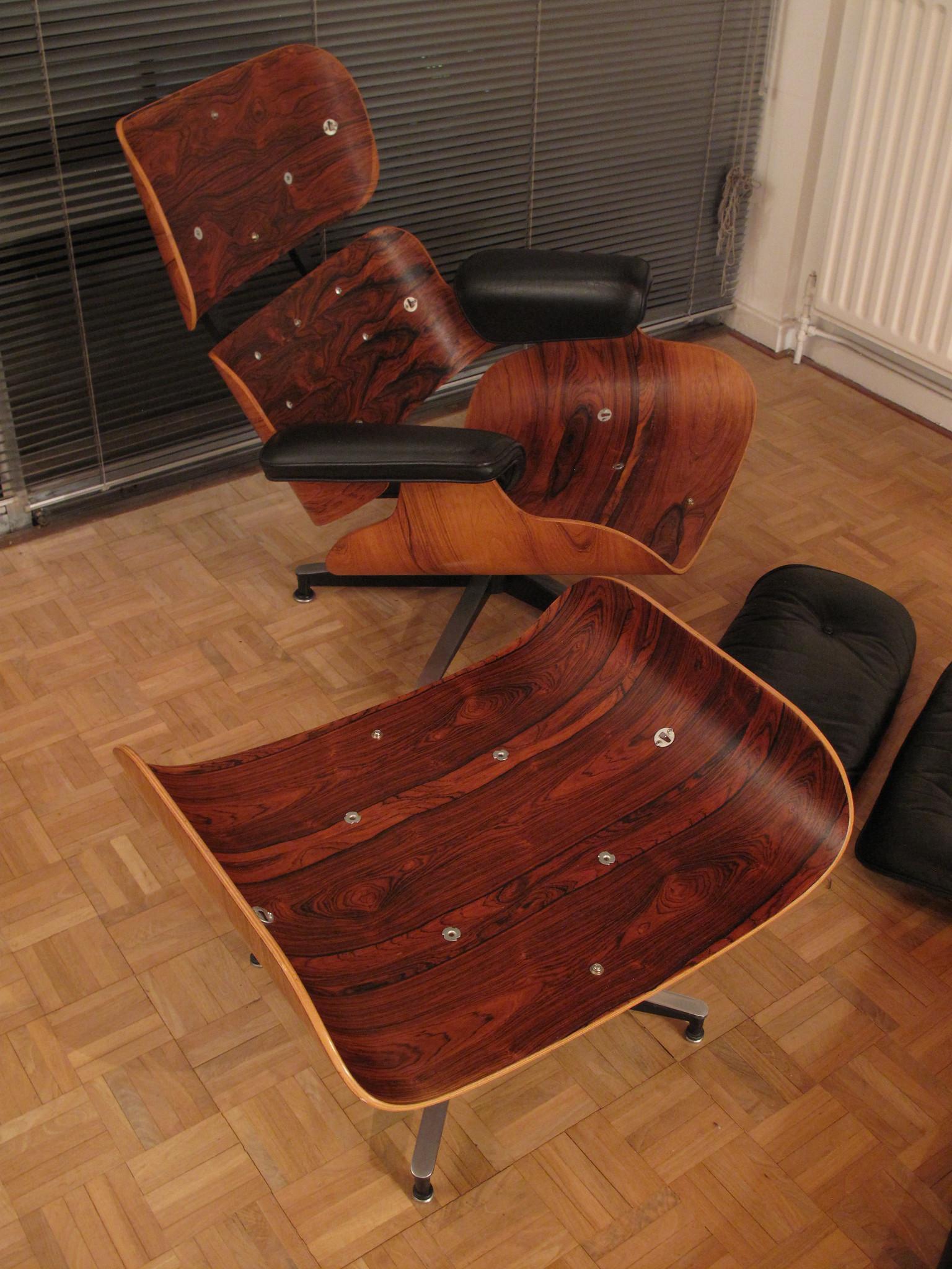 Vintage Rosewood Eames Lounge Chair and Ottoman 9