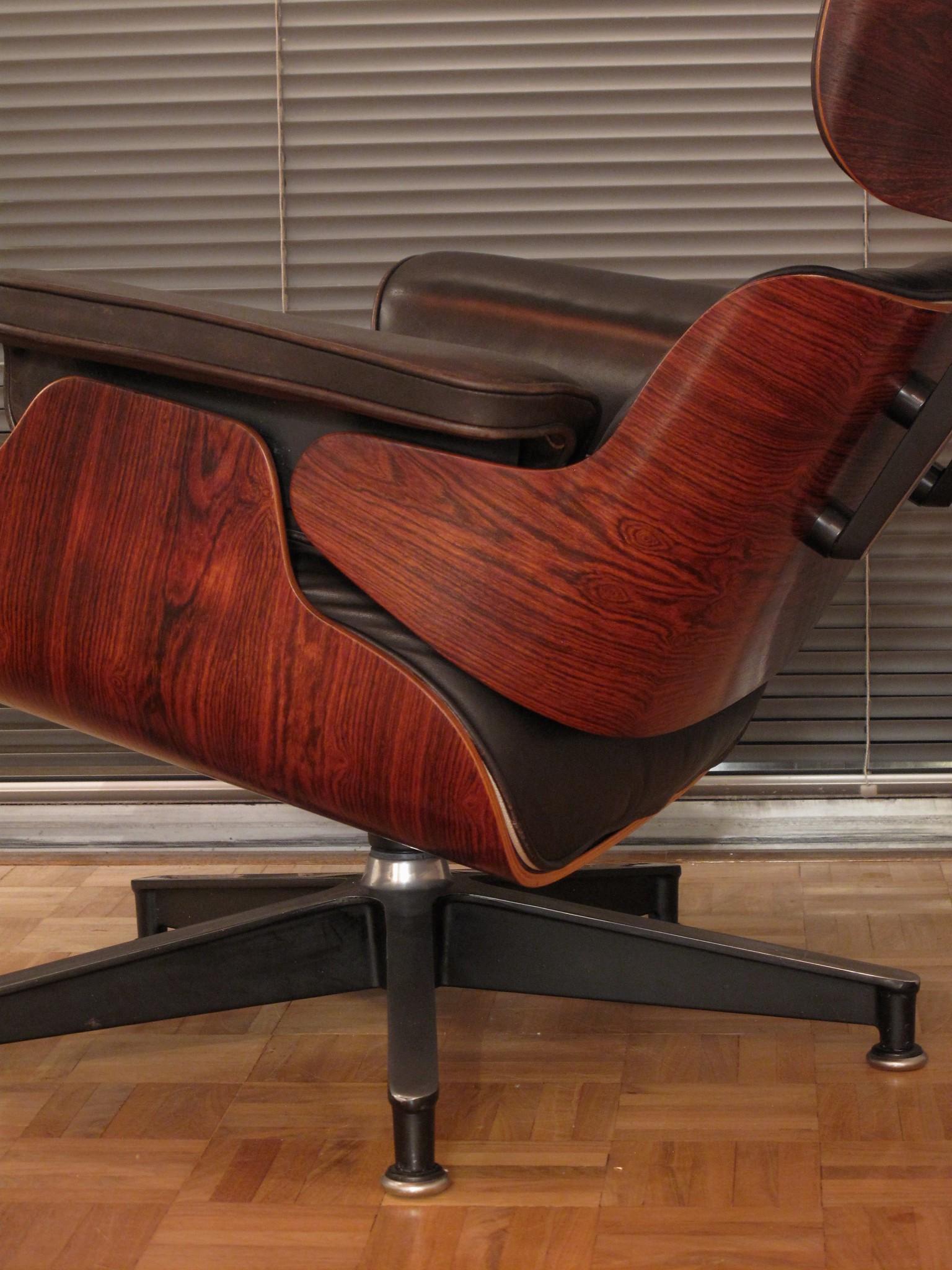 American Vintage Rosewood Eames Lounge Chair and Ottoman