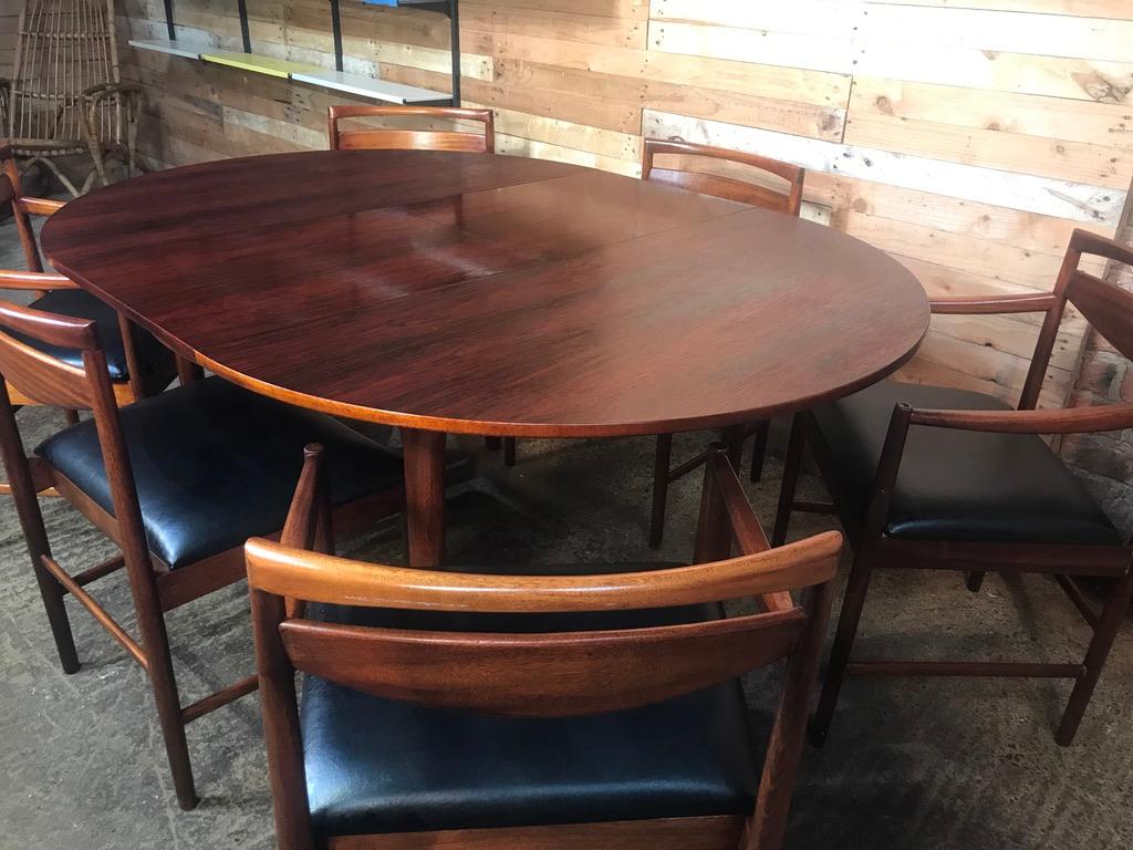 mcintosh dining table and chairs