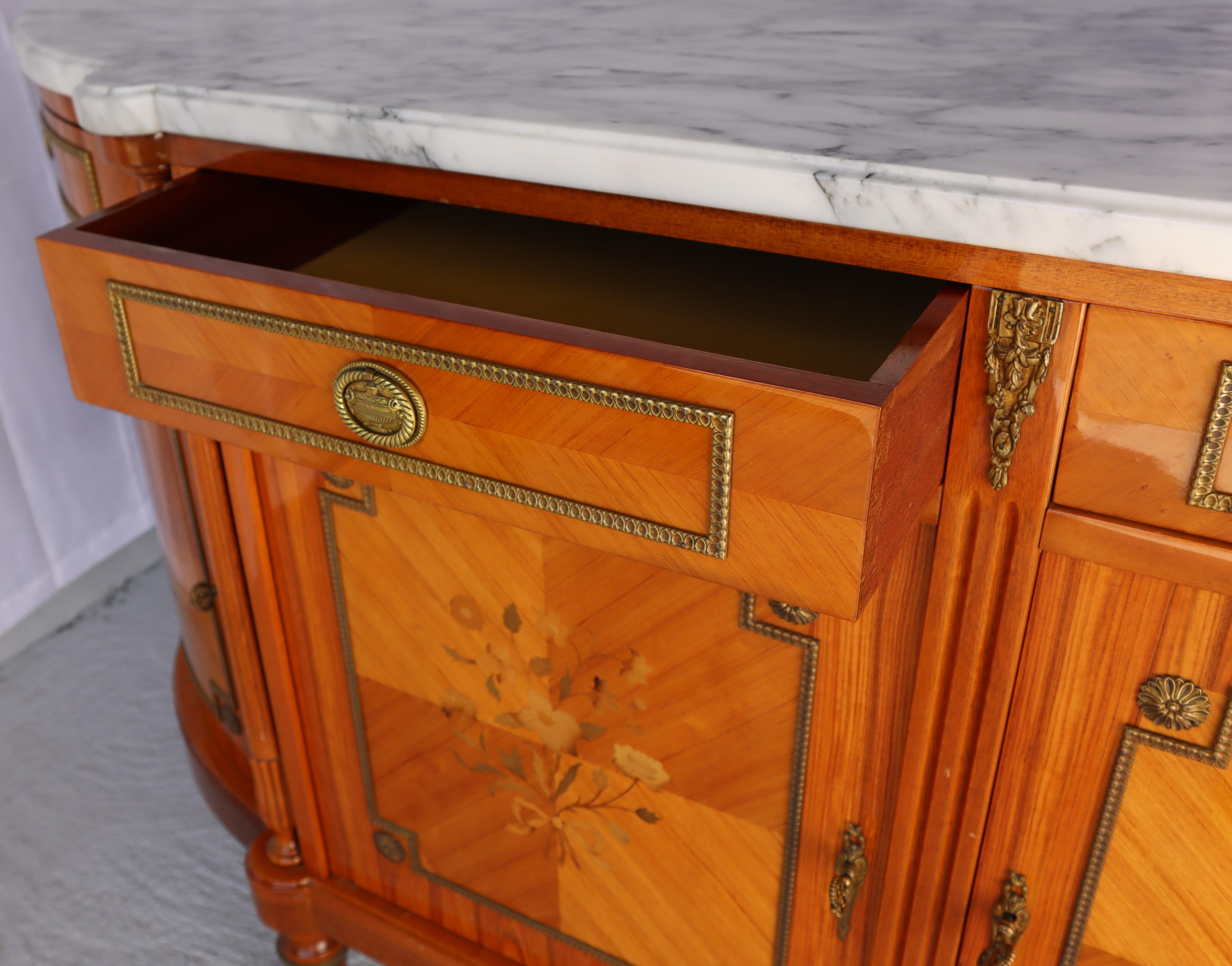 Sideboard aus Rosenholz und Marmor im Louis-XVI.-Stil mit Intarsien aus Veilchenholz 2