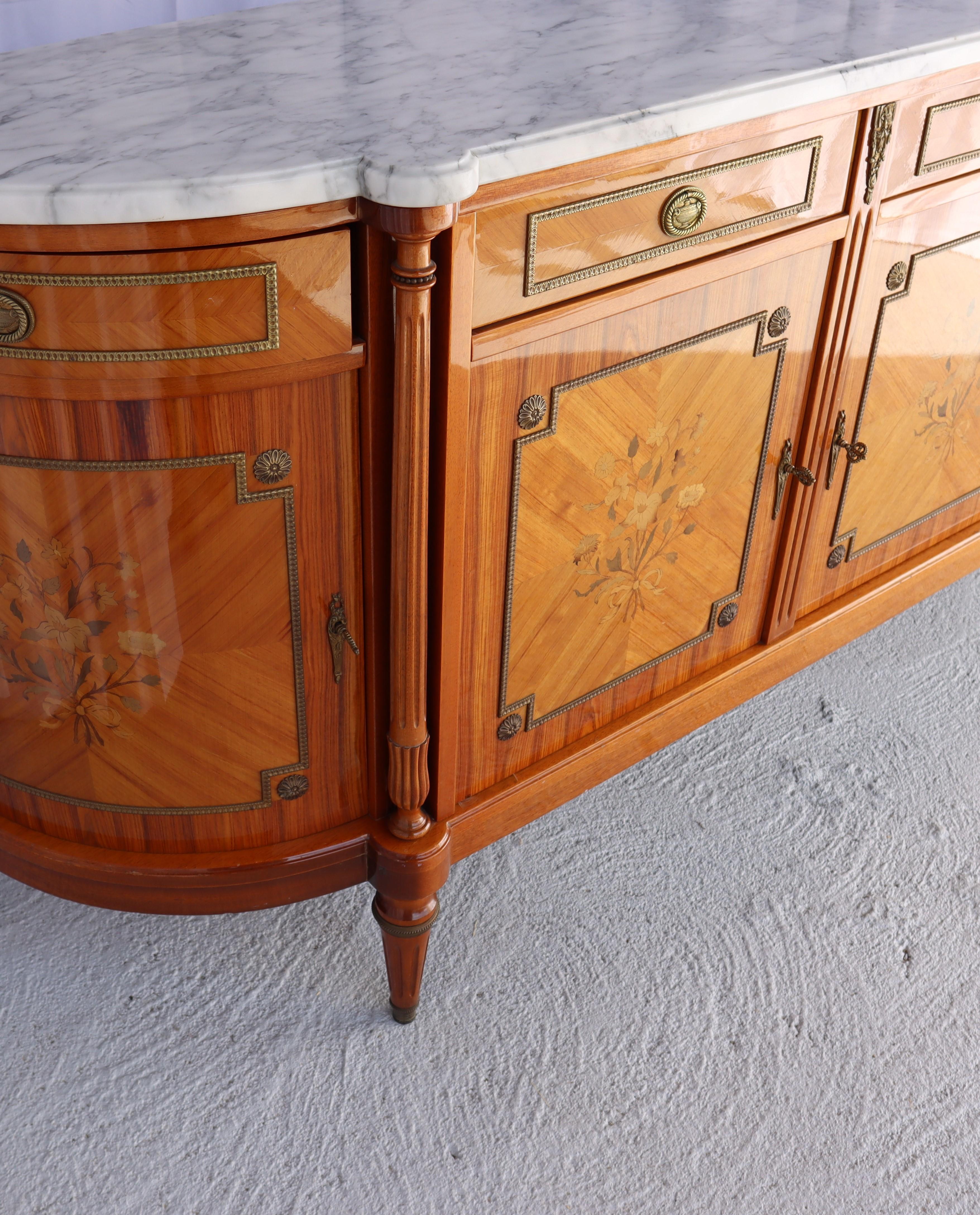 Vintage Rosewood Marble Sideboard - King Wood Marquetry- Style Louis XVI In Good Condition In Bussiere Dunoise, Nouvel Aquitaine