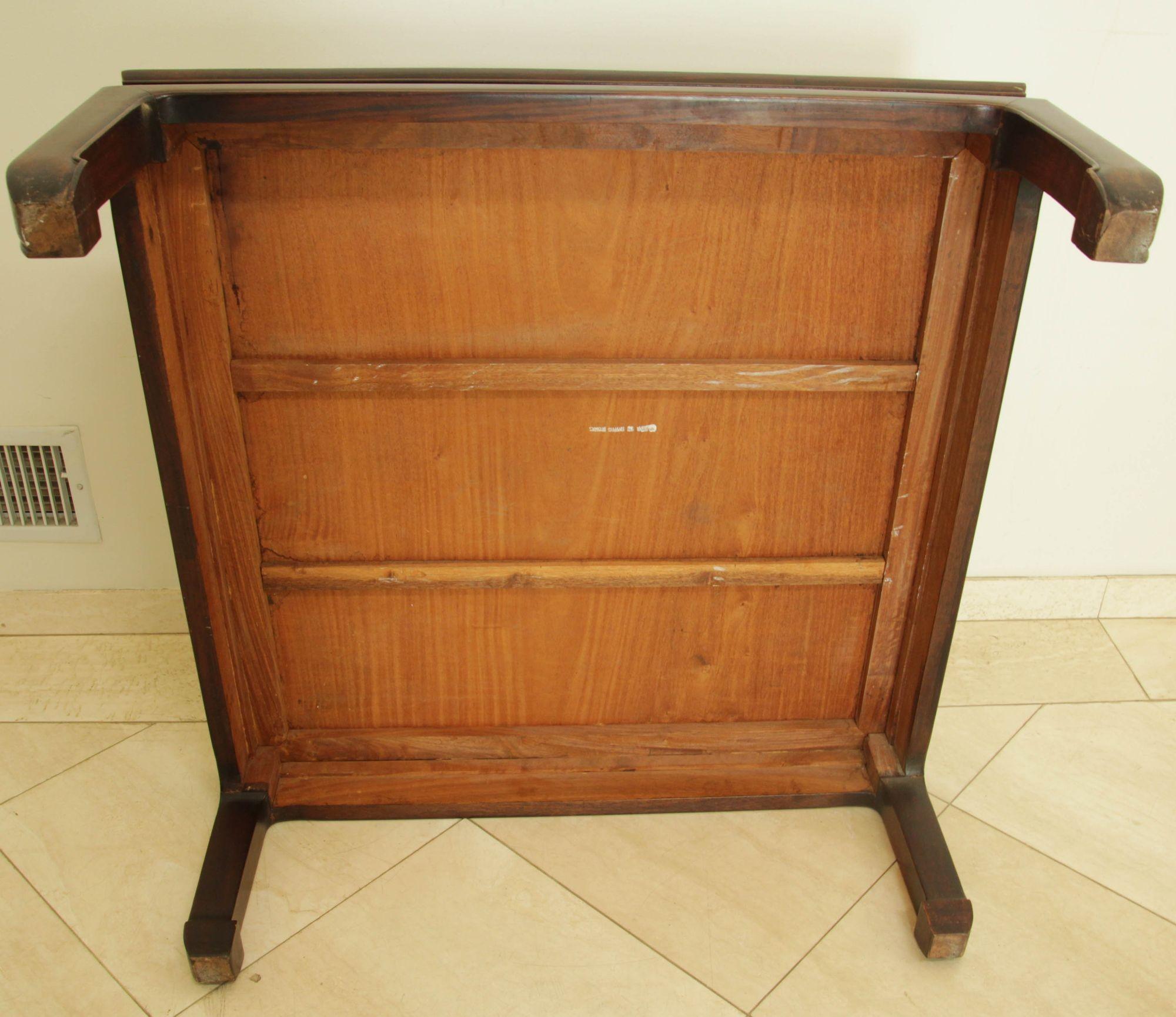 Table basse chinoise vintage de style Ming avec pieds en sabot de cheval en orme massif en vente 4