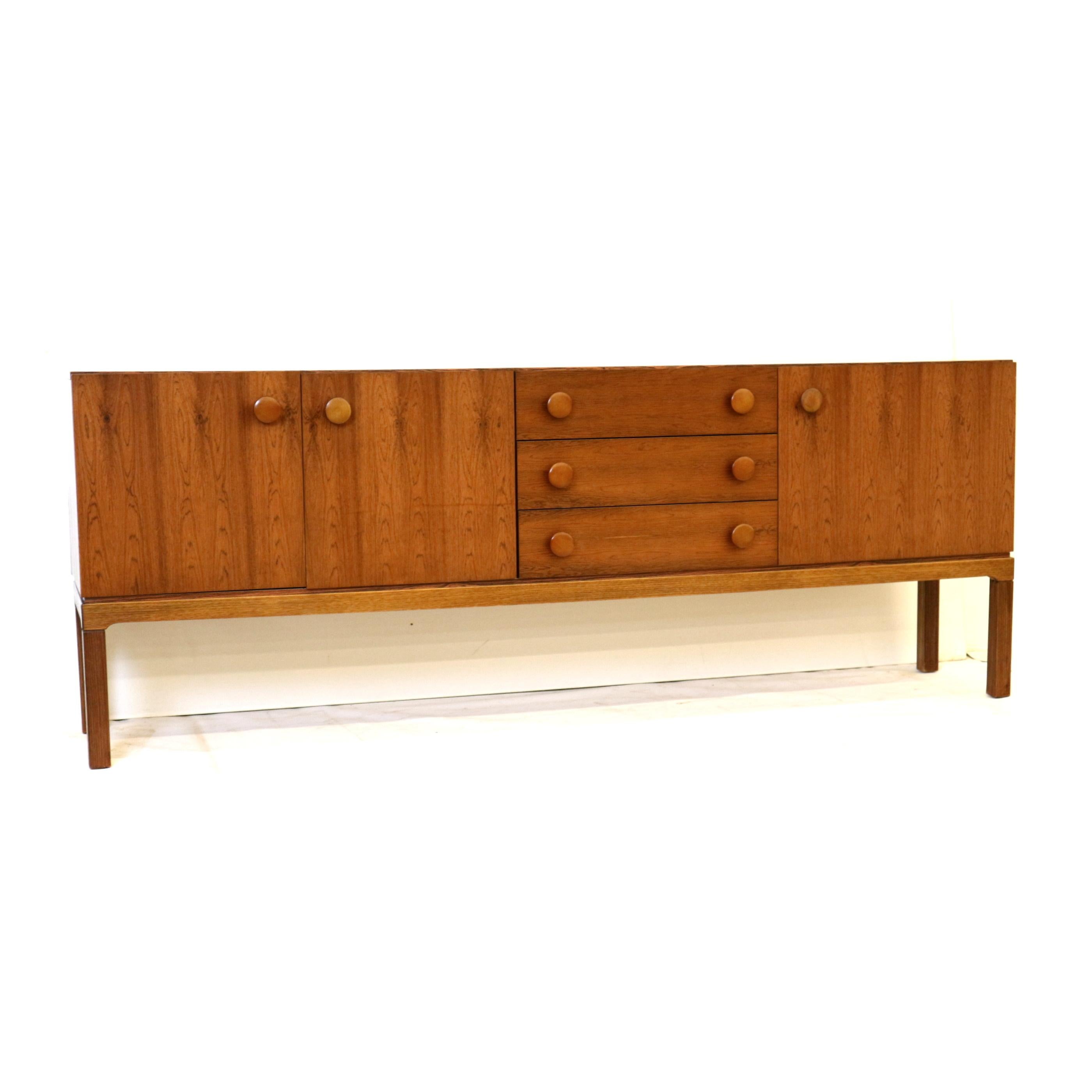 Allemand Buffet vintage en bois de rose de Palette Möbel fabriqué dans les années 60 en vente