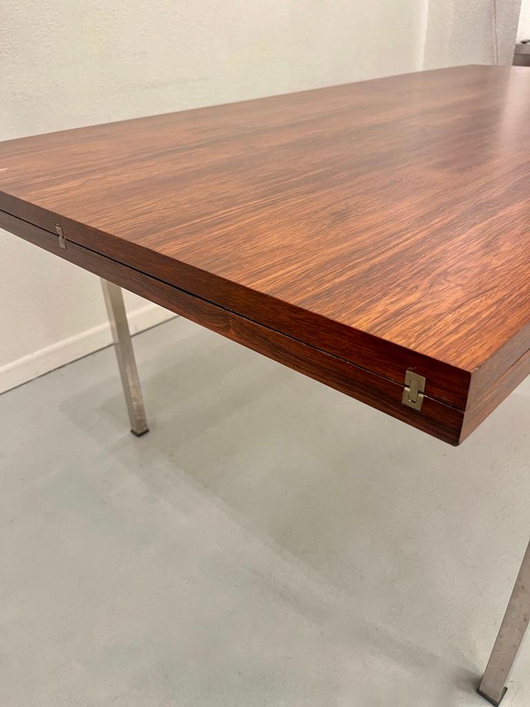 Table de salle à manger à rallonge vintage en bois de rose et acier des années 1960 3