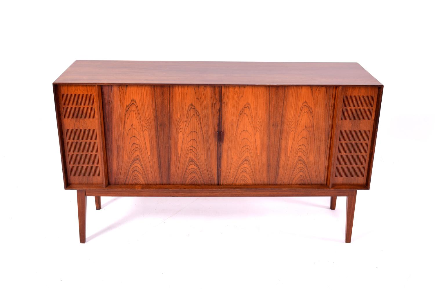 Vintage Rosewood Stereo Cabinet from Bang & Olufsen 3