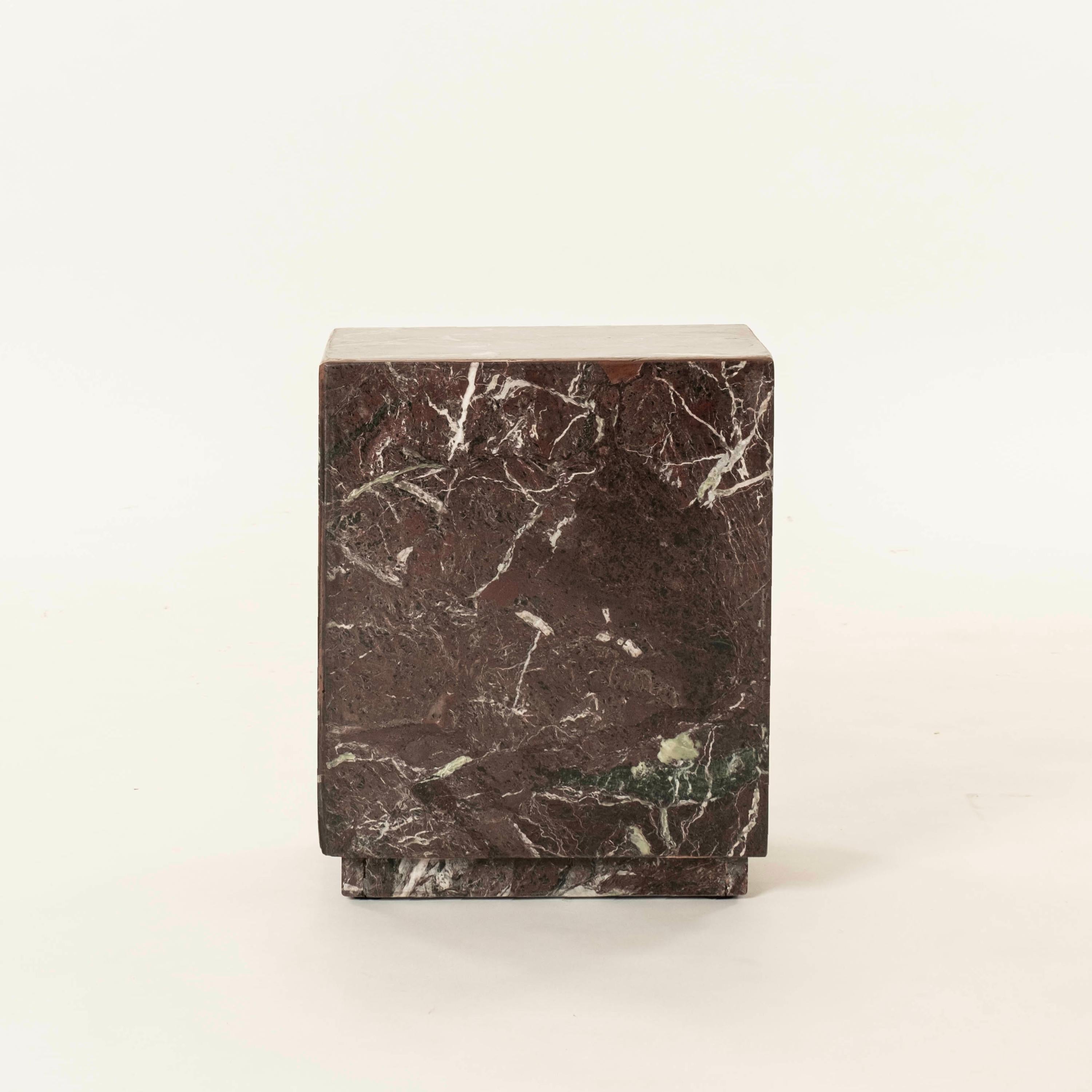 Mesa auxiliar cubista vintage Rosso Levanto siglo XX en venta