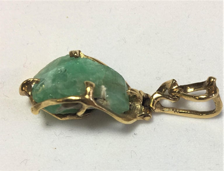 Vintage Rough Cut Emerald 18 Karat Yellow Gold Pendant For Sale at 1stdibs