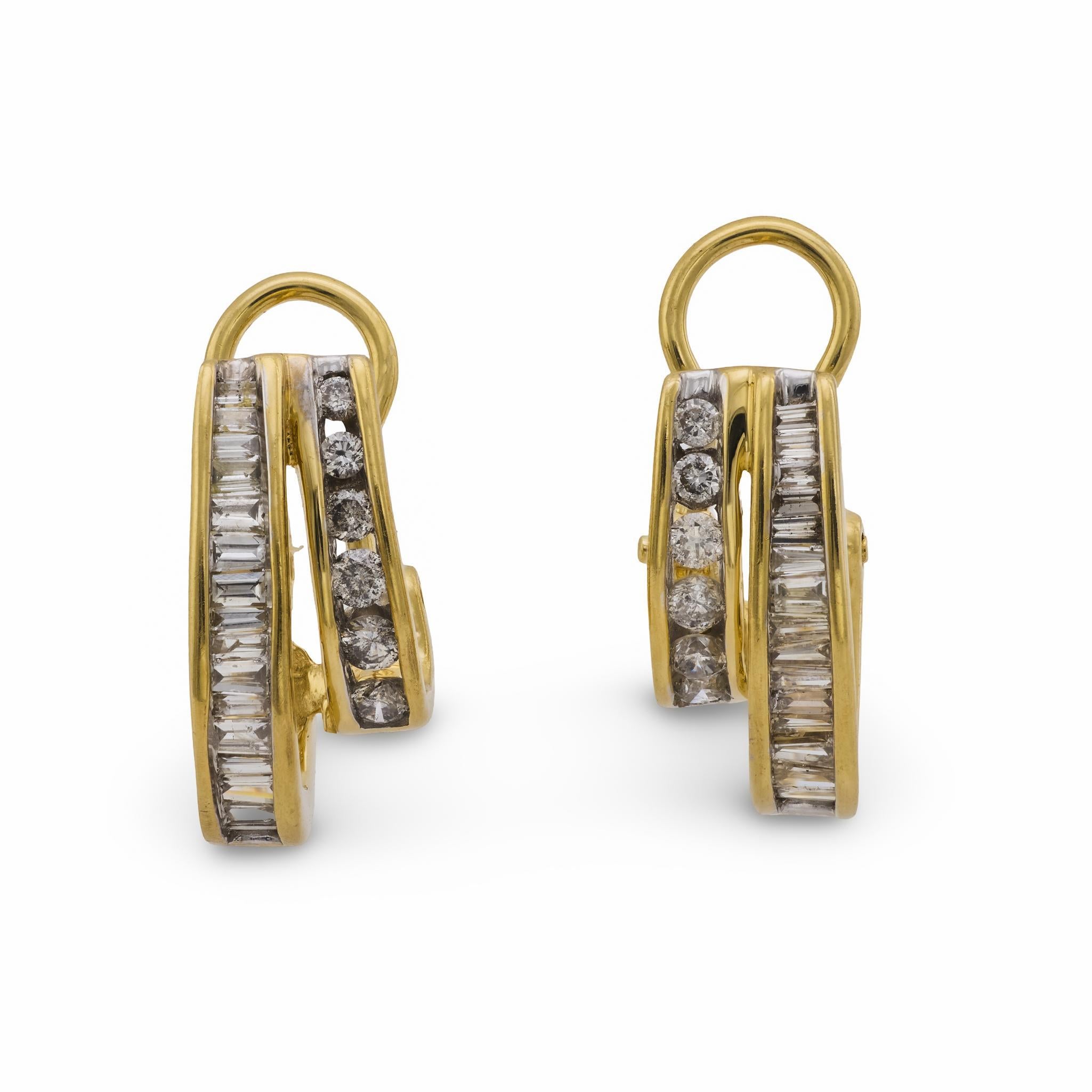 Pendientes de doble aro vintage de oro amarillo de 14k con diamante redondo y baguette Moderno en venta