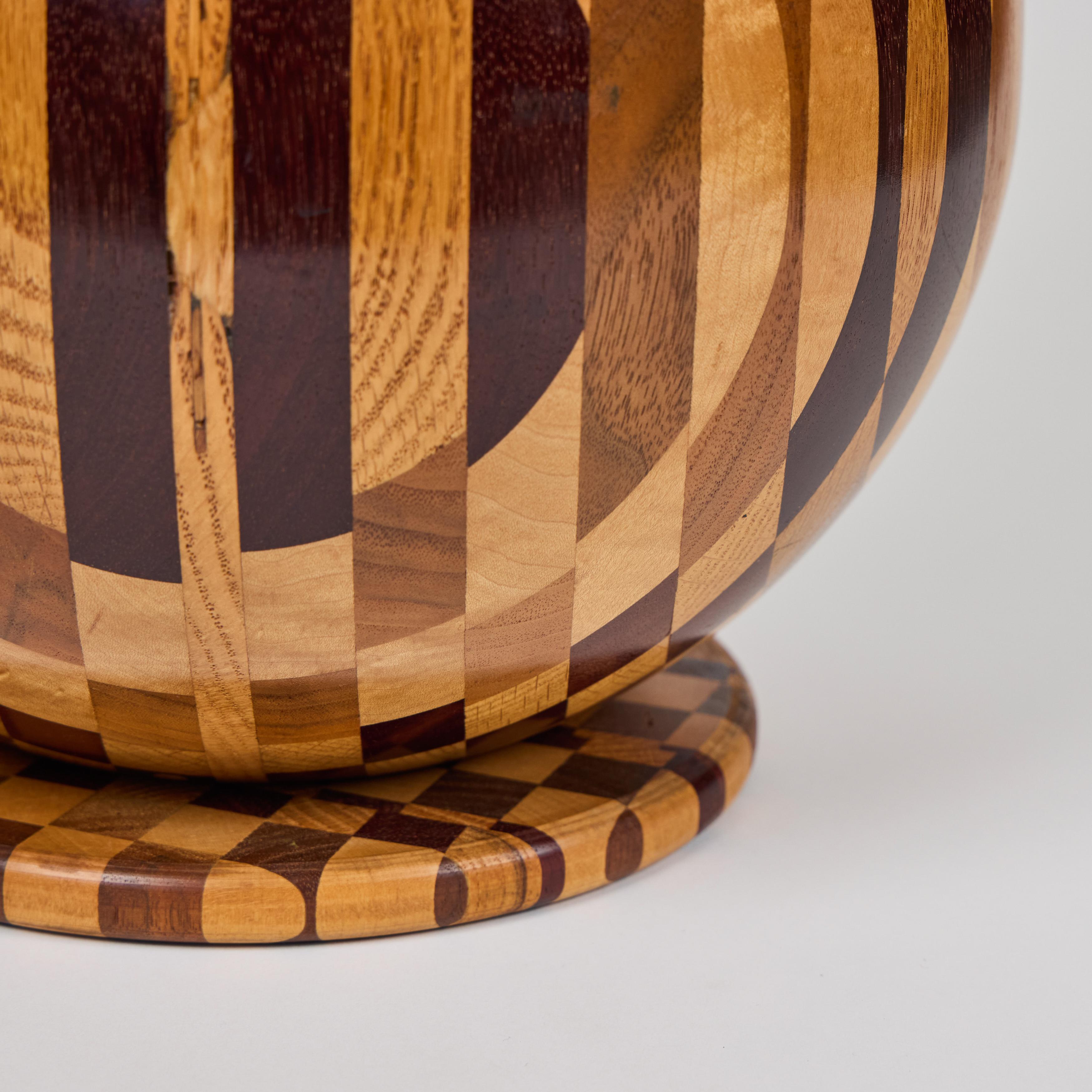 Vintage Round Ball Marquetry Wood Table Lamp For Sale 1