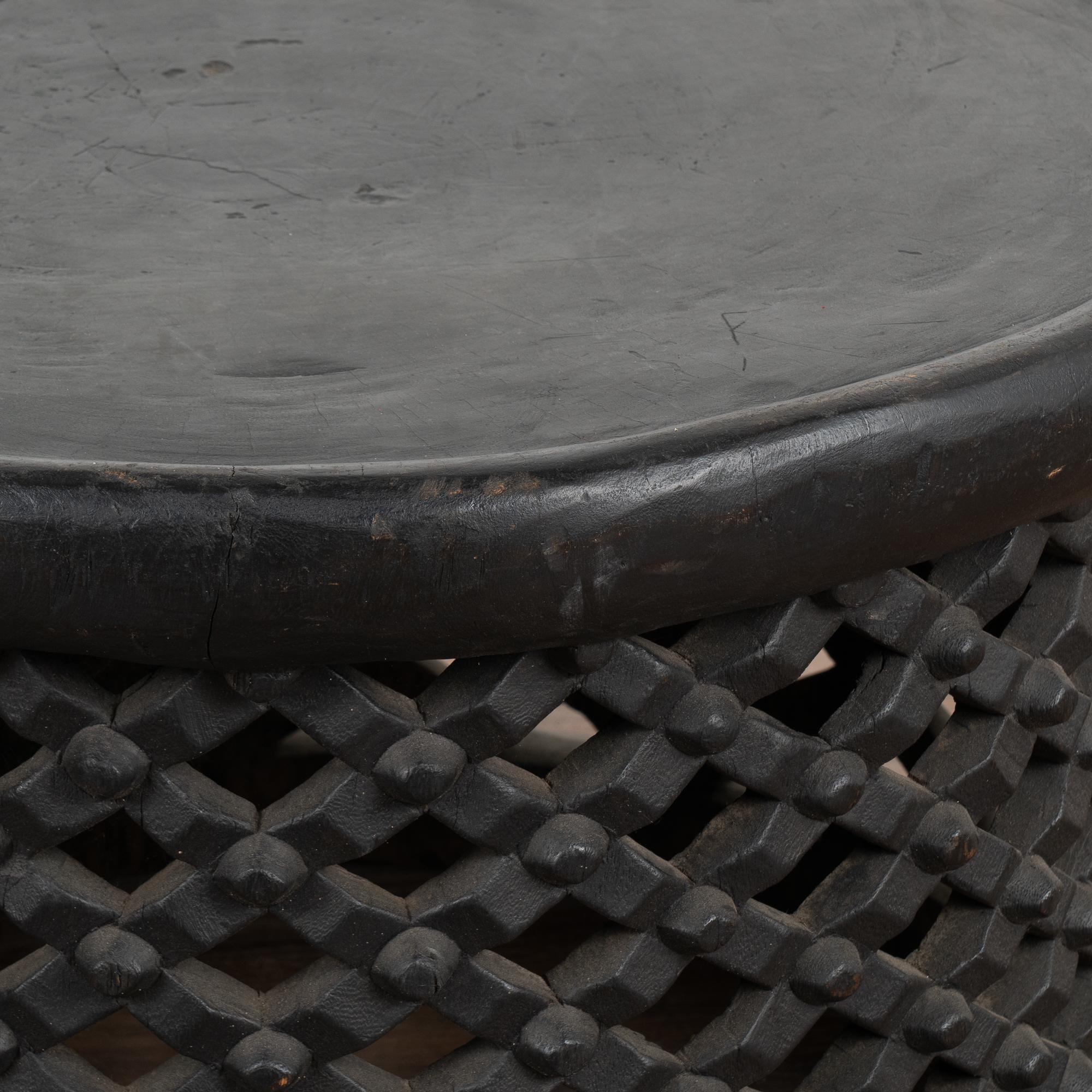 Vintage Round Black Coffee Table from Cameroon, Africa In Good Condition In Round Top, TX